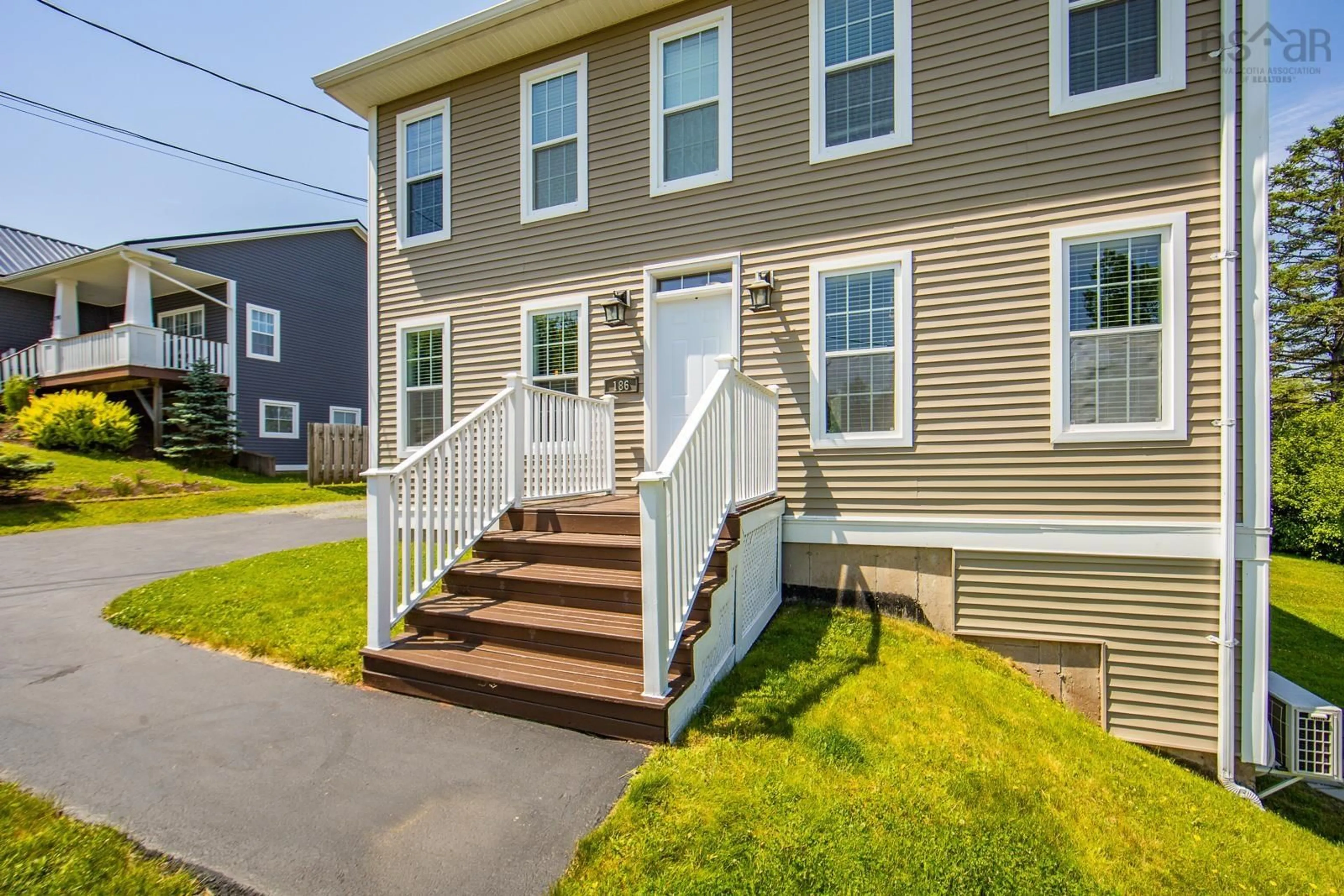 Home with vinyl exterior material, street for 186 Wood St, Truro Nova Scotia B2N 4T9