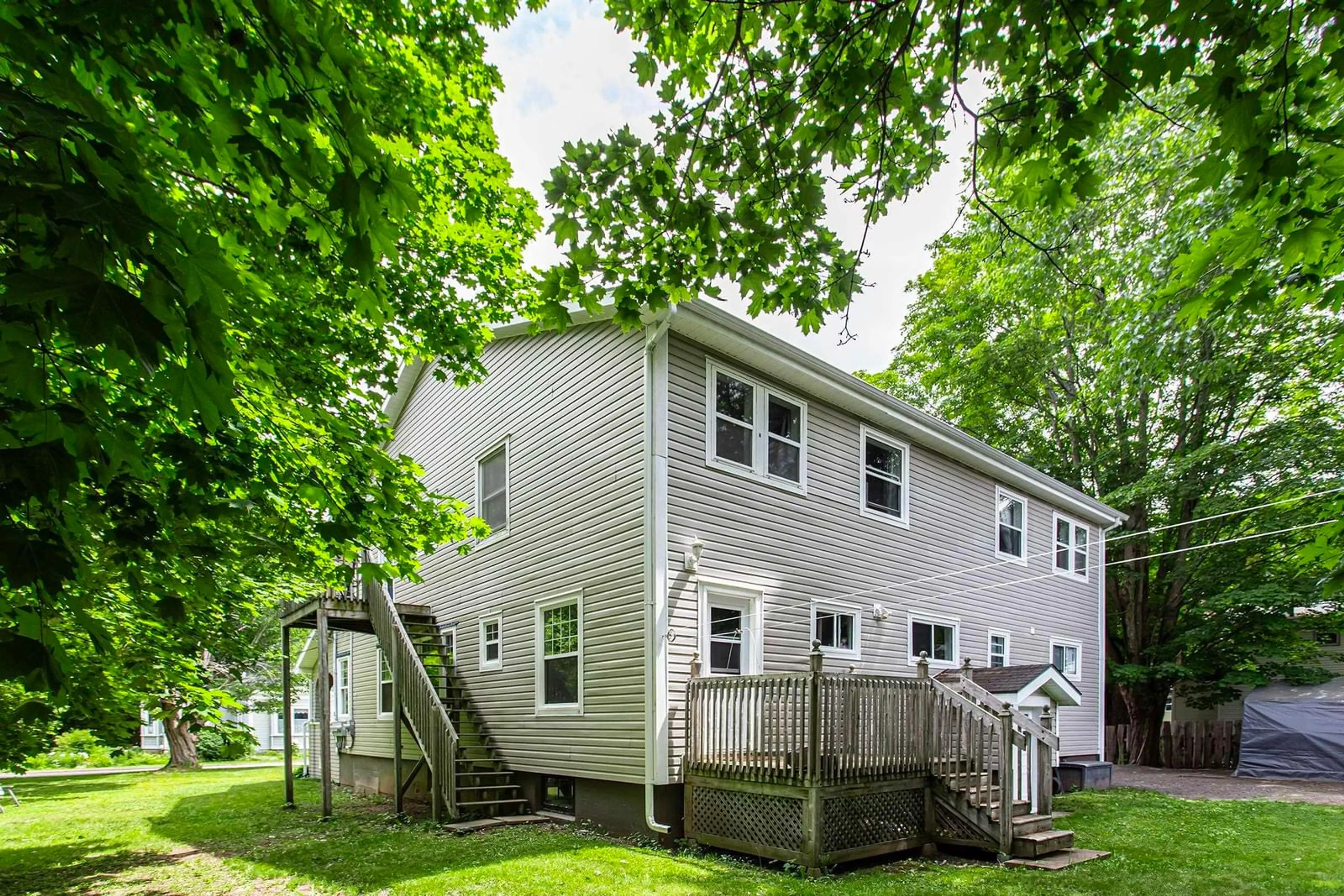 Home with vinyl exterior material, street for 15 Canaan Ave, Kentville Nova Scotia B4N 2A5