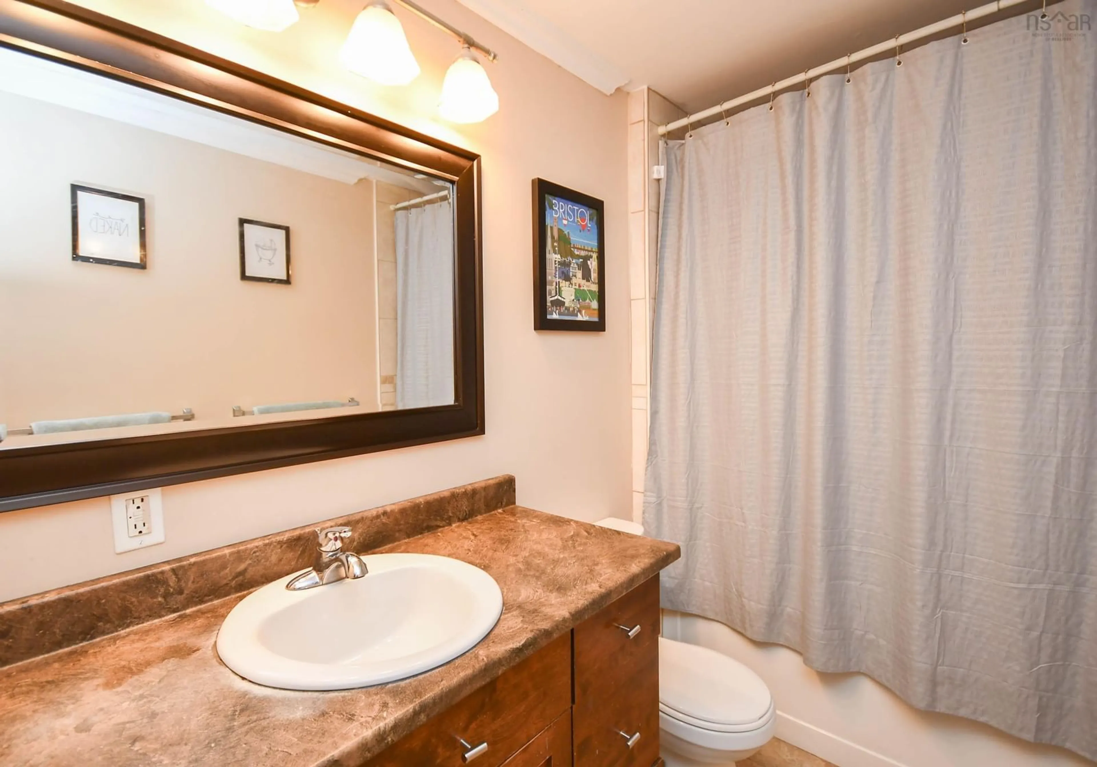 Standard bathroom, ceramic/tile floor for 95 Quaker Cres, Lower Sackville Nova Scotia B4C 2Z1