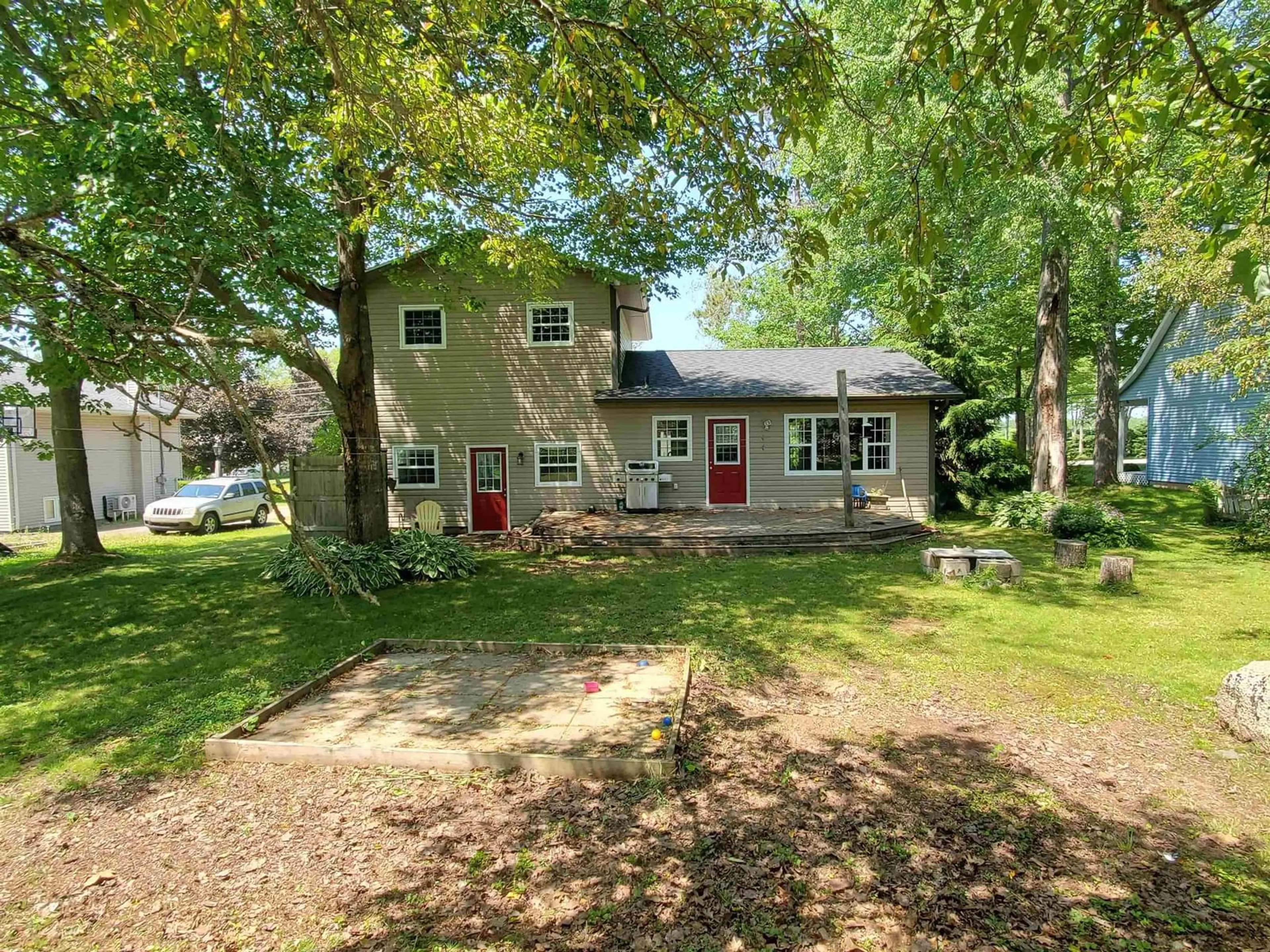 A pic from outside/outdoor area/front of a property/back of a property/a pic from drone, water/lake/river/ocean view for 2778 Poplar Dr, Coldbrook Nova Scotia B4N 1A8