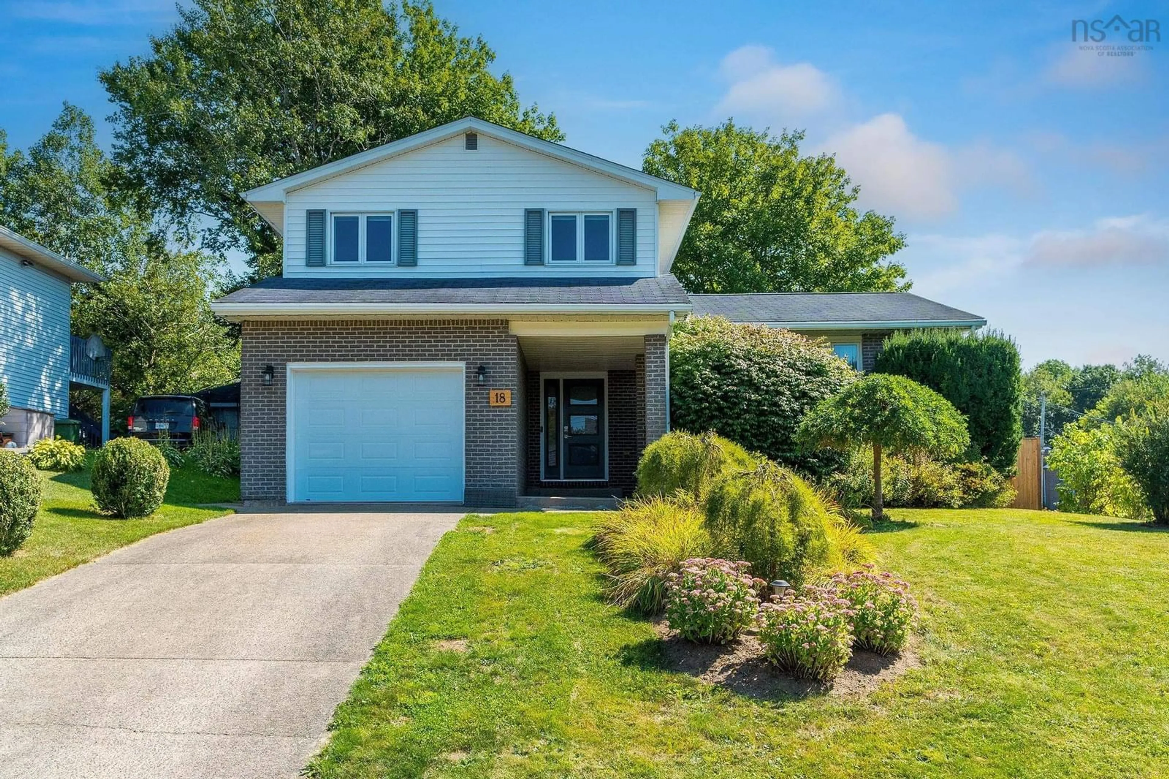 Home with vinyl exterior material, street for 18 Castleton Cres, Dartmouth Nova Scotia B2X 3M3