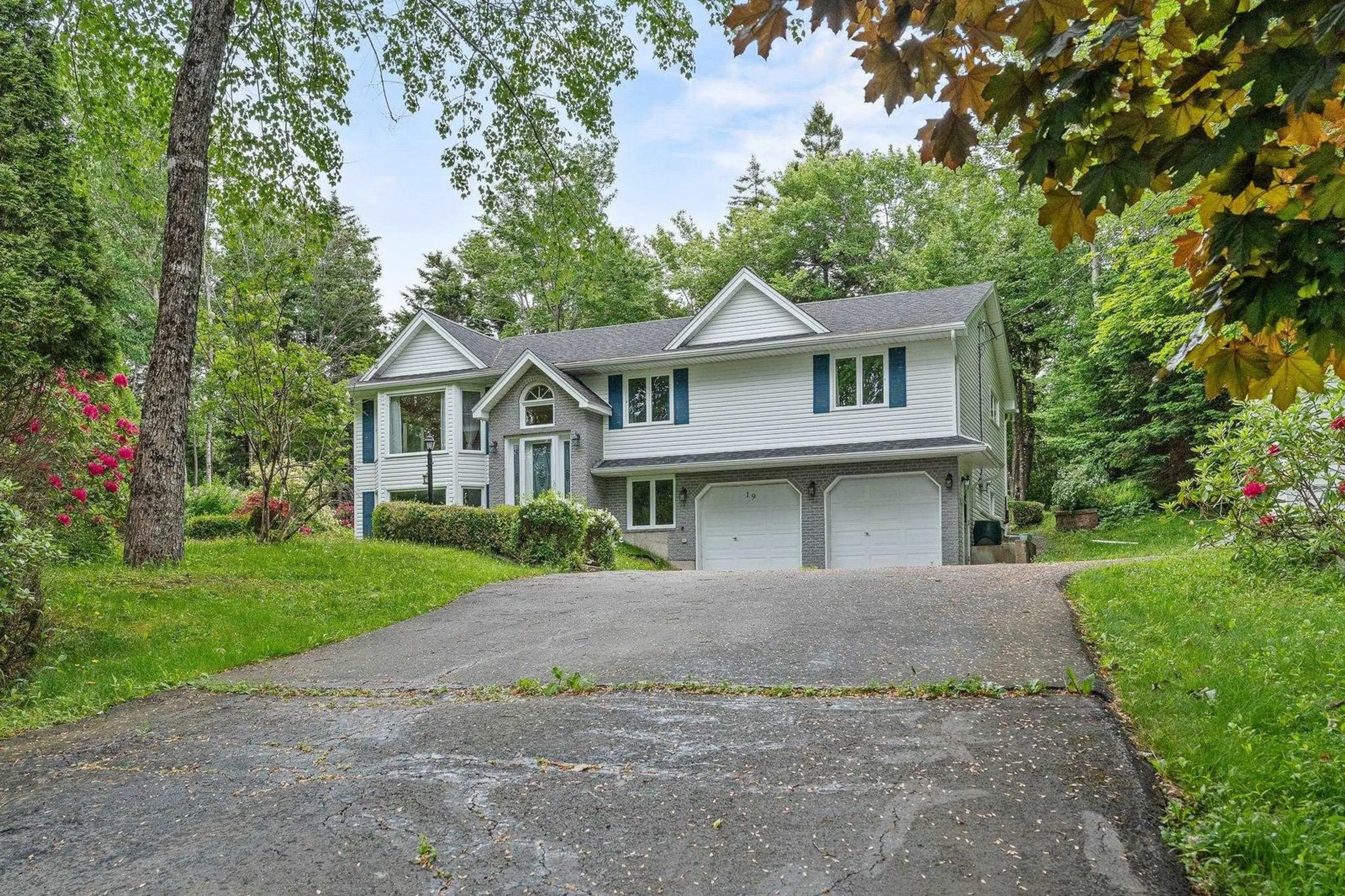 Home with vinyl exterior material, street for 19 Lisa Crt, Kingswood Nova Scotia B4B 1K4