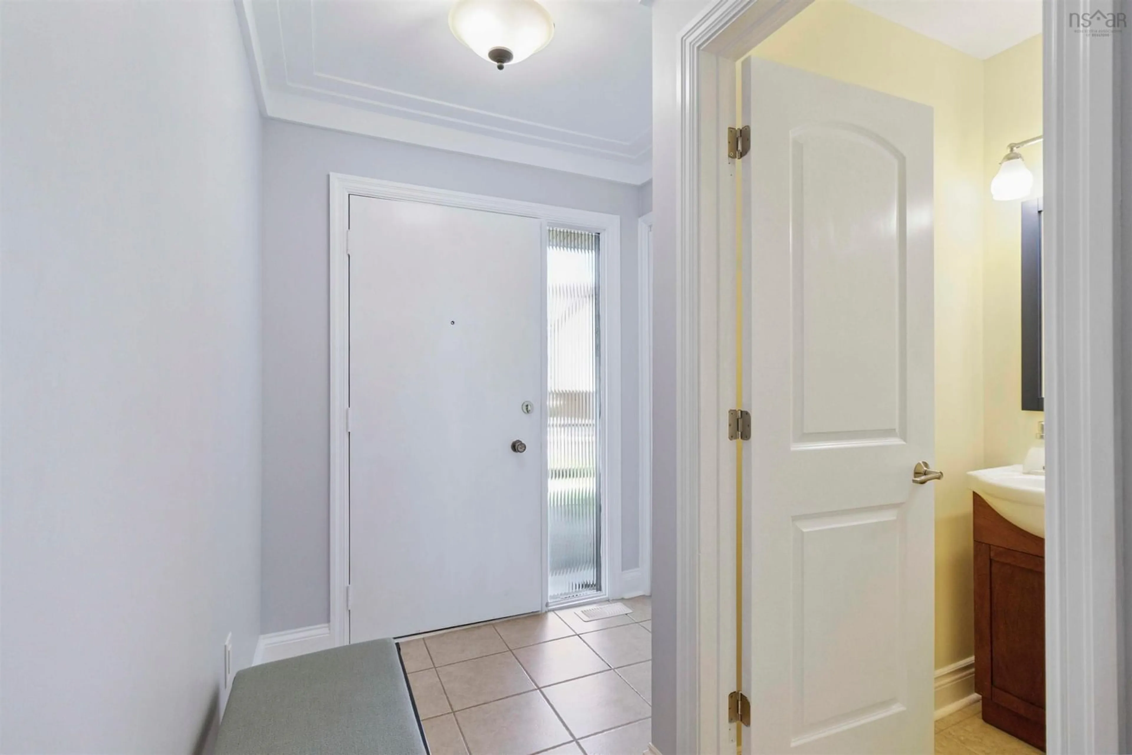 Indoor entryway for 11 Westridge Dr, Halifax Nova Scotia B3M 1K6