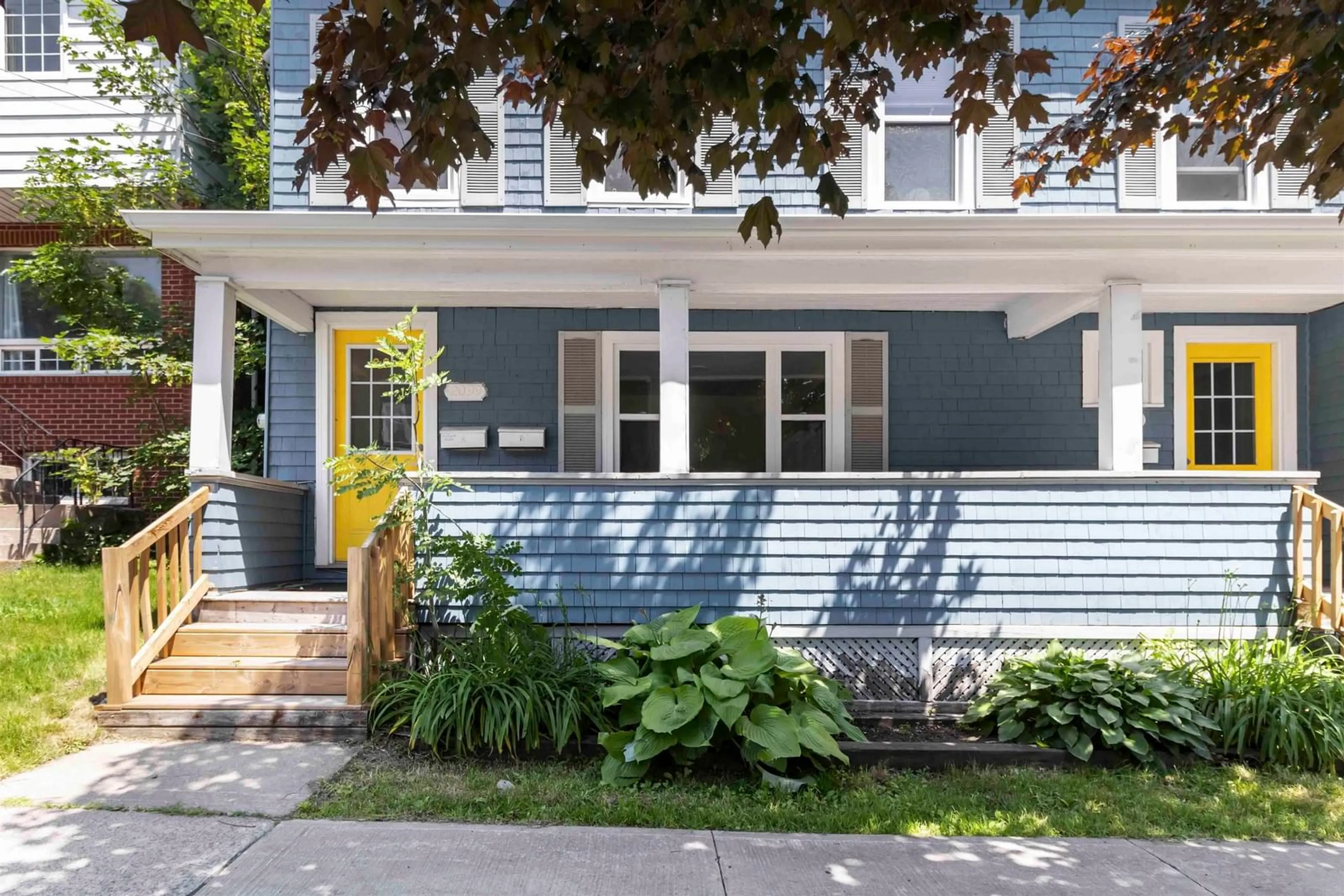 Home with vinyl exterior material, street for 2097 2099 2099A Oxford St, Halifax Nova Scotia B3L 2T3