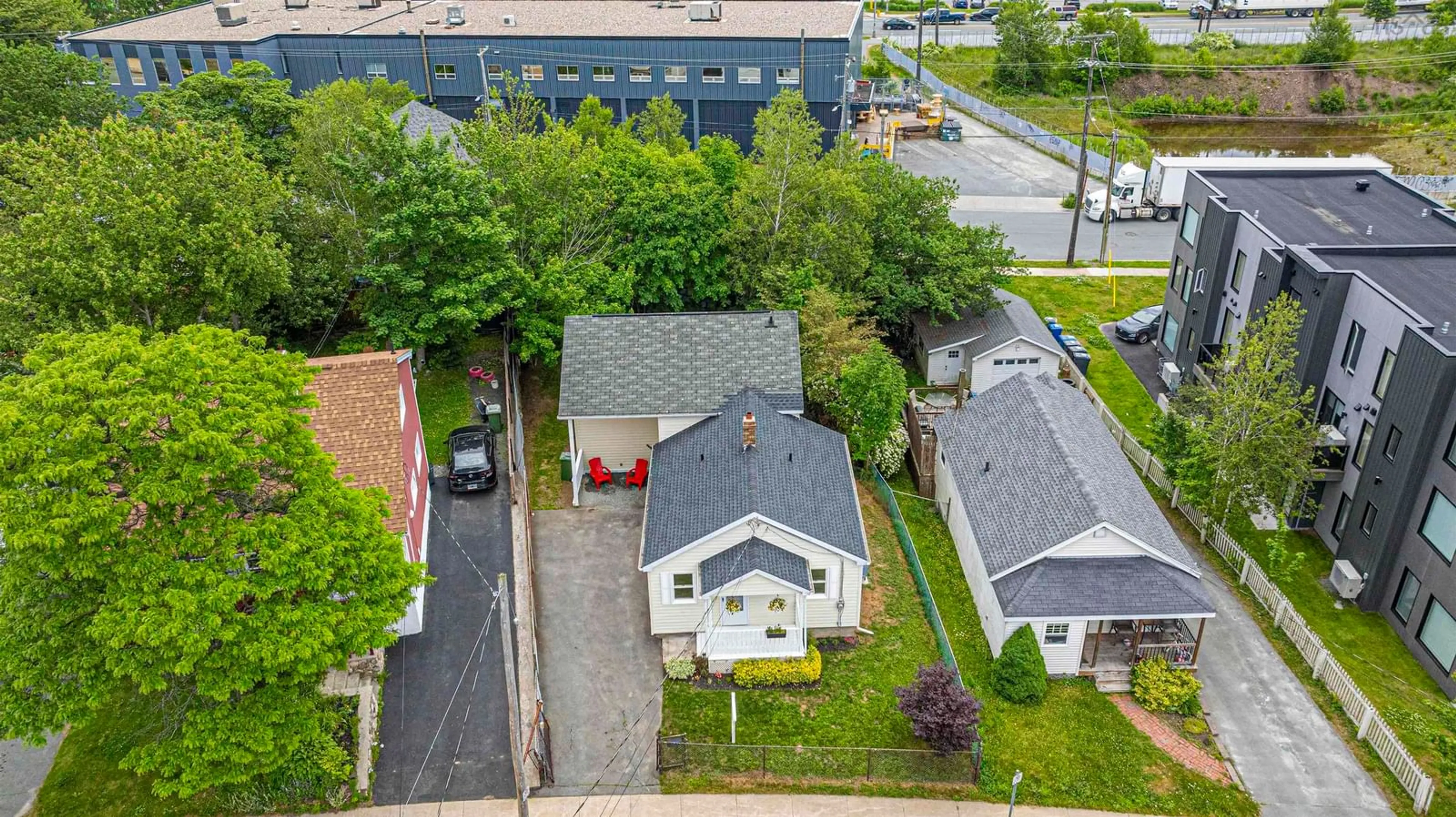 A pic from outside/outdoor area/front of a property/back of a property/a pic from drone, street for 3625 Deal St, Fairview Nova Scotia B3N 2Y6
