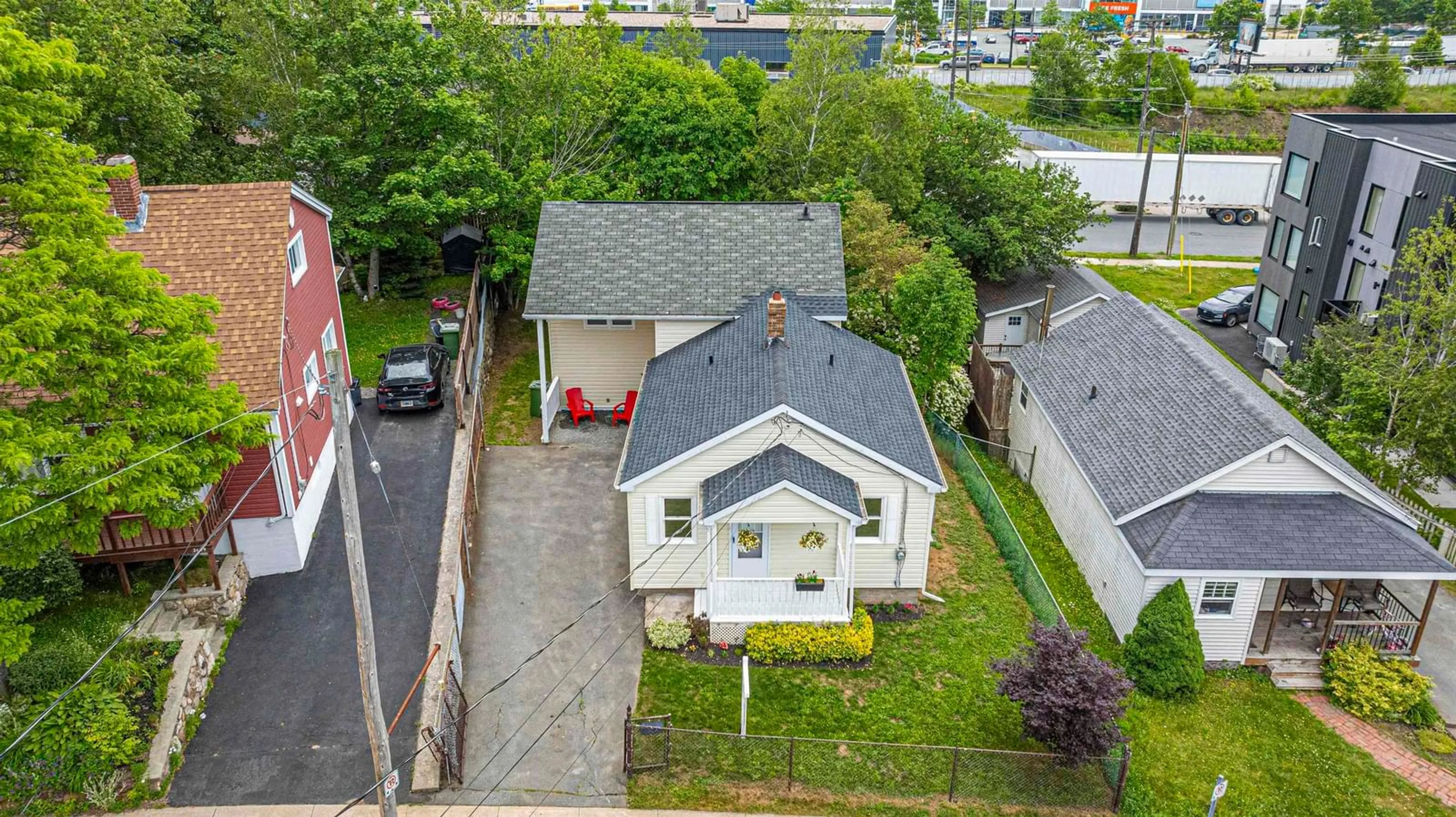 A pic from outside/outdoor area/front of a property/back of a property/a pic from drone, street for 3625 Deal St, Fairview Nova Scotia B3N 2Y6