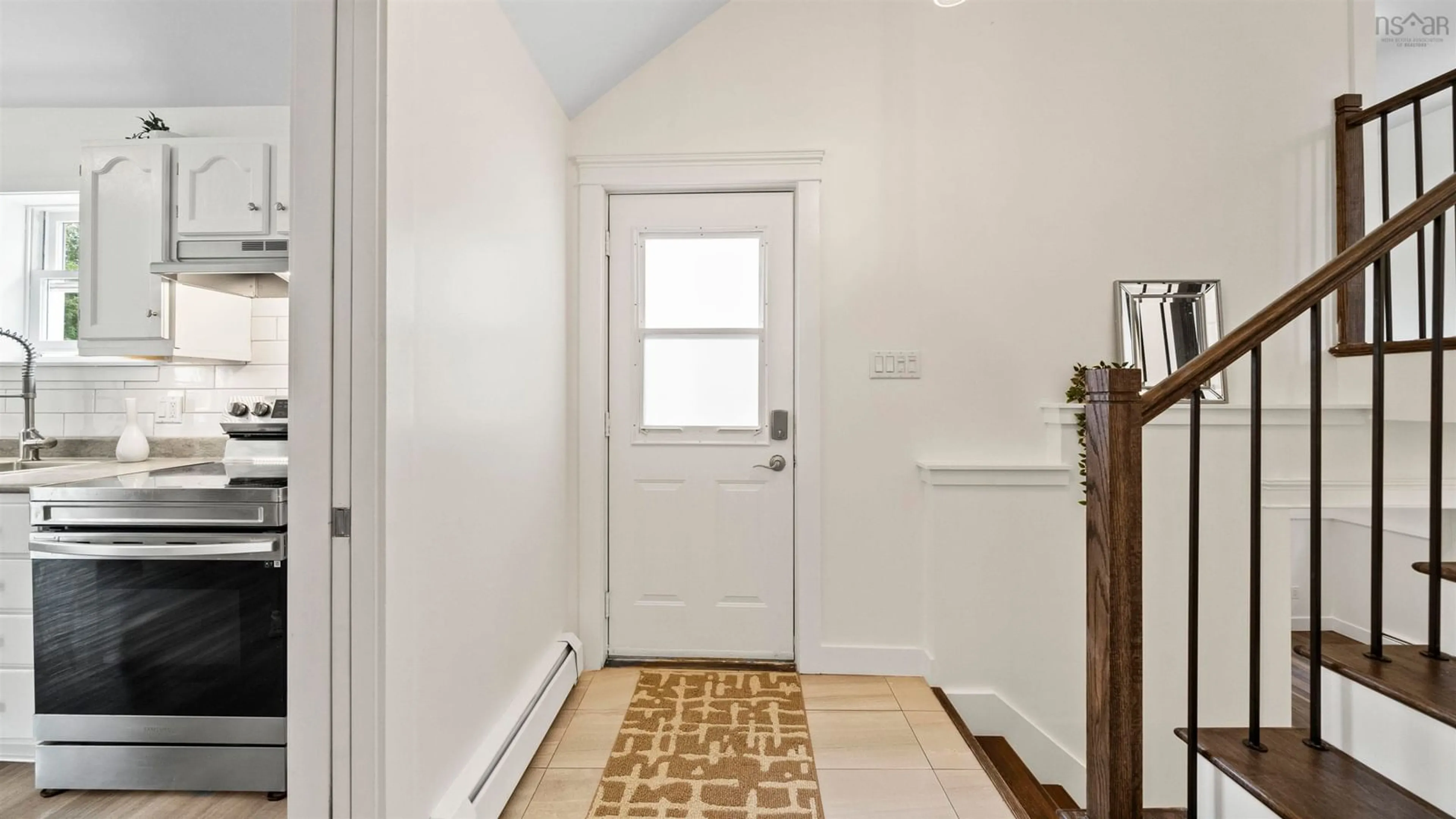 Indoor entryway for 3625 Deal St, Fairview Nova Scotia B3N 2Y6