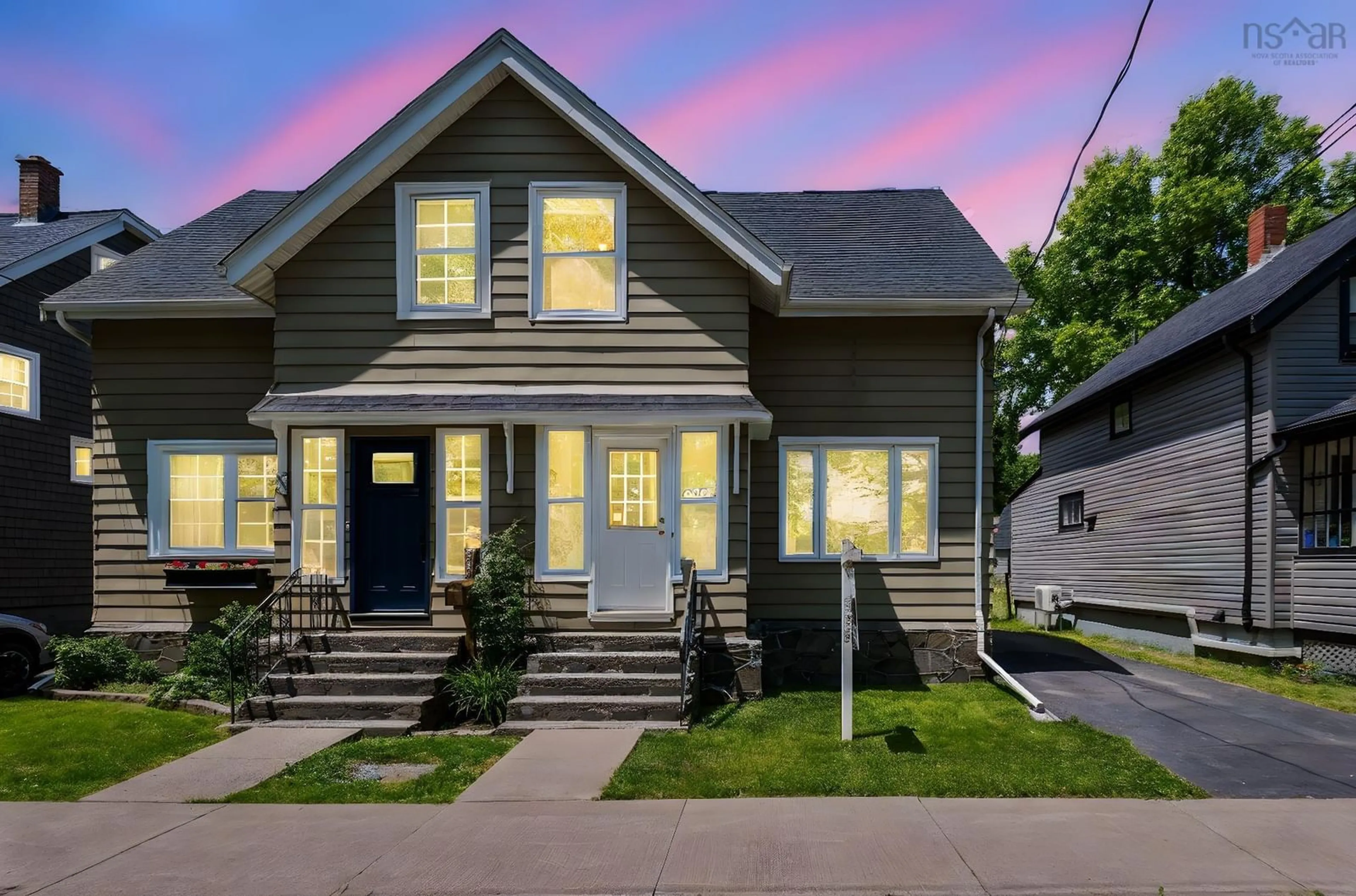 Home with vinyl exterior material, street for 6347 Seaforth St, Halifax Nova Scotia B3L 1R2