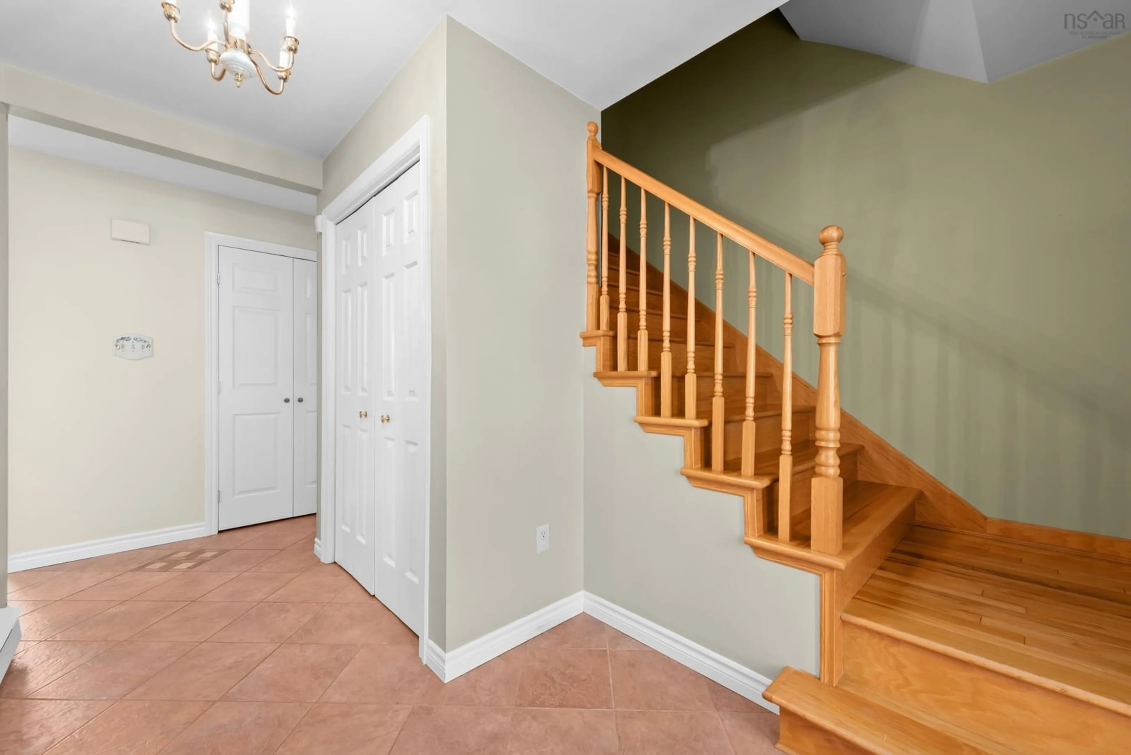 Unknown for 33 P Thomas Dr, Dartmouth Nova Scotia B2W 6A1