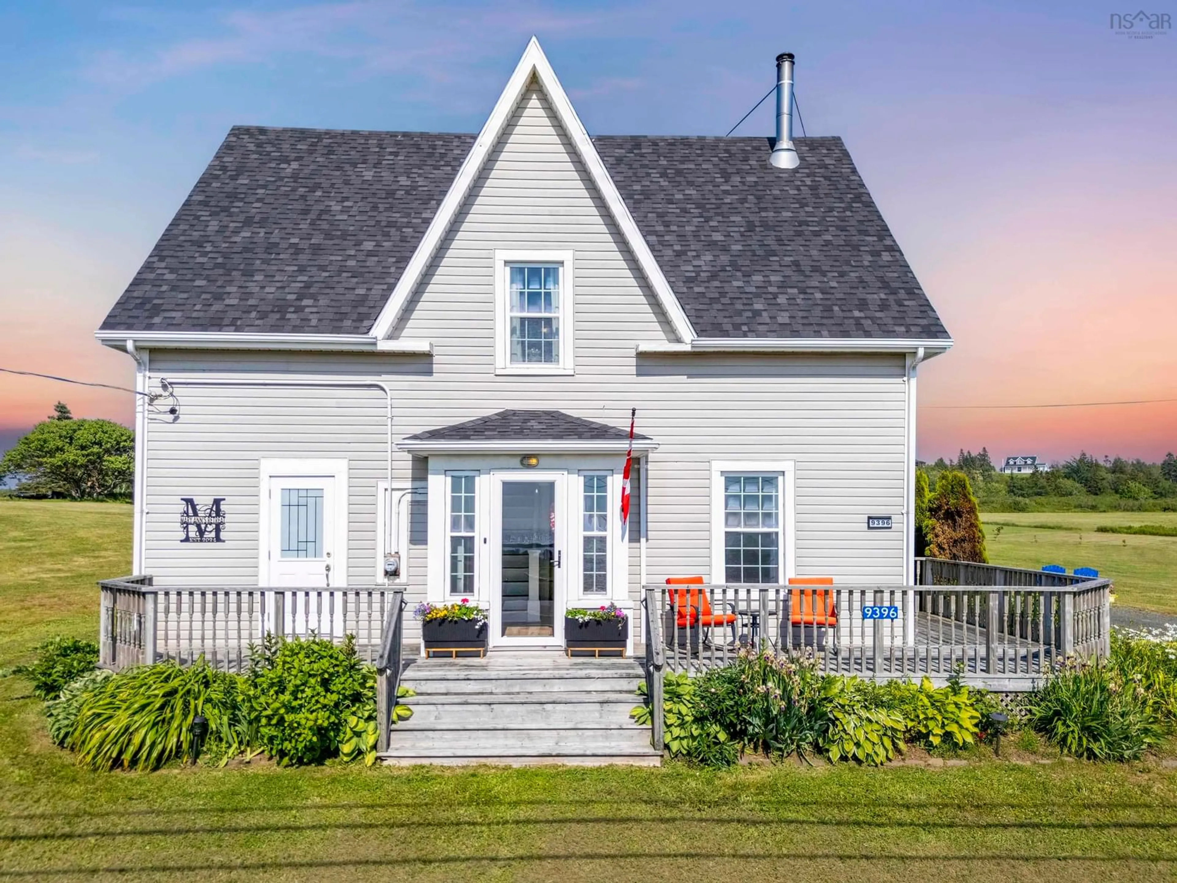 Home with vinyl exterior material, unknown for 9396 Highway 1, Lower Saulnierville Nova Scotia B0W 3T0