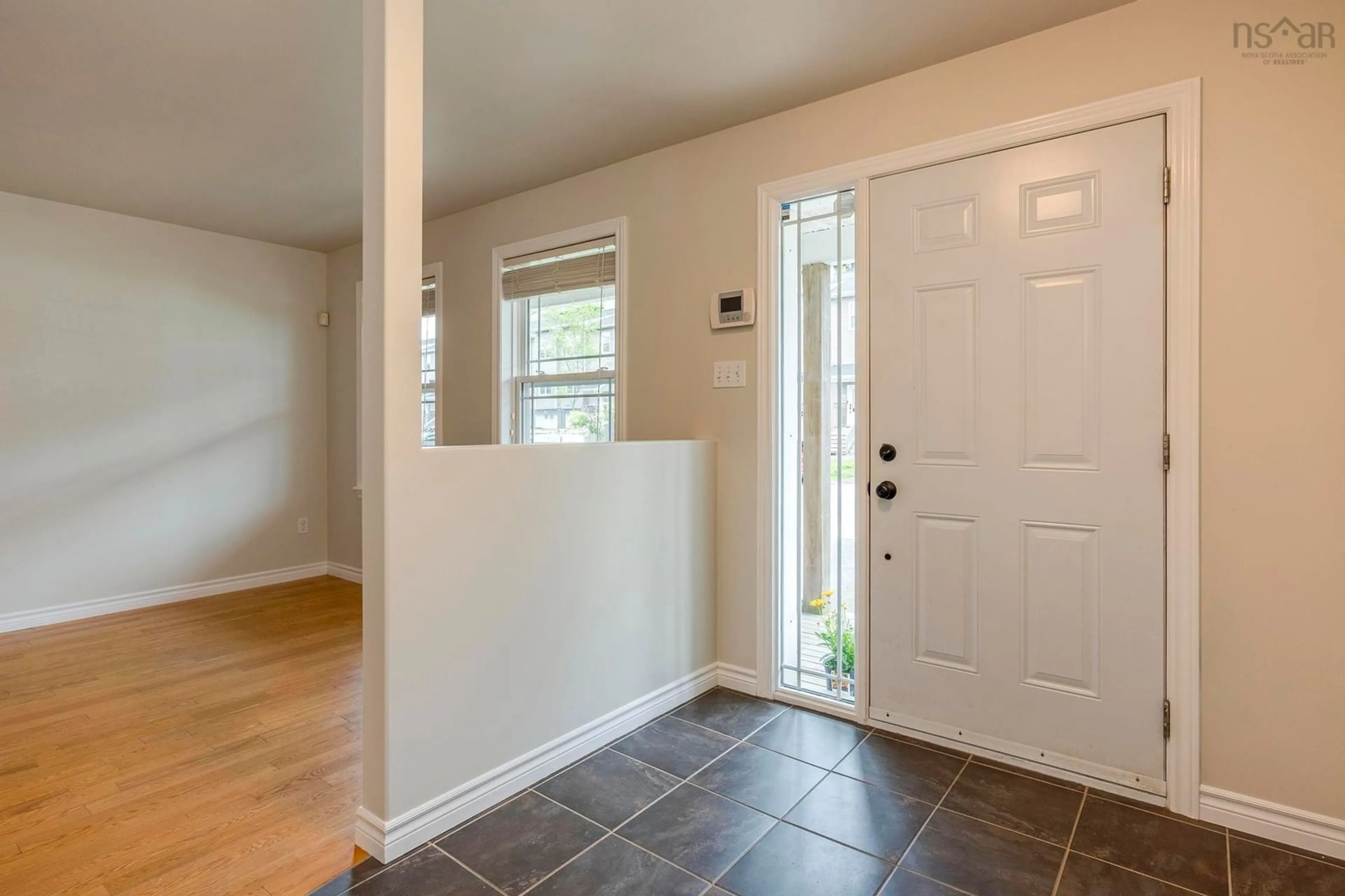 Indoor entryway for 88 Nadia Dr, Dartmouth Nova Scotia B3A 0A6