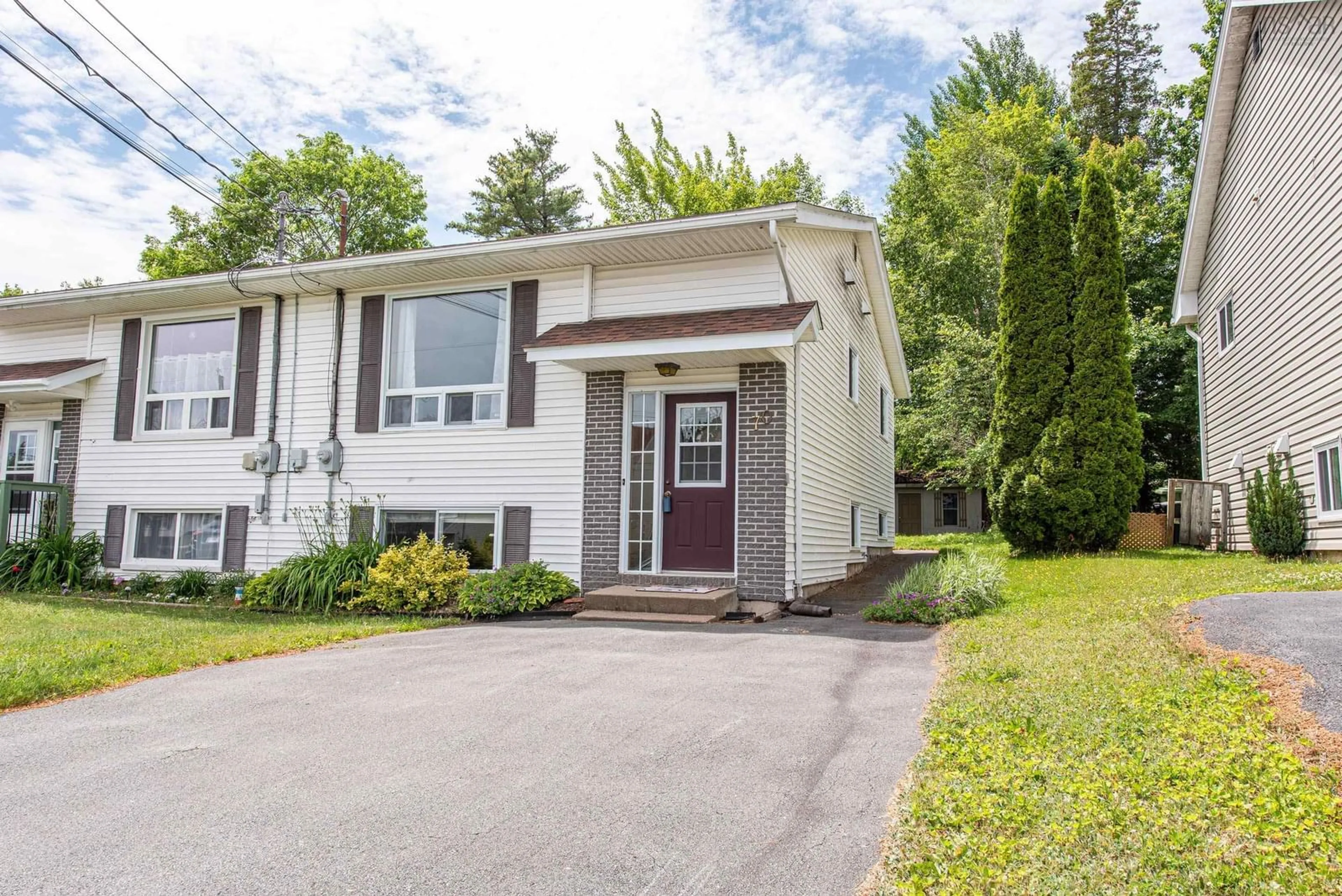 Home with vinyl exterior material, street for 70 Highrigger Cres, Middle Sackville Nova Scotia B4E 2Z7