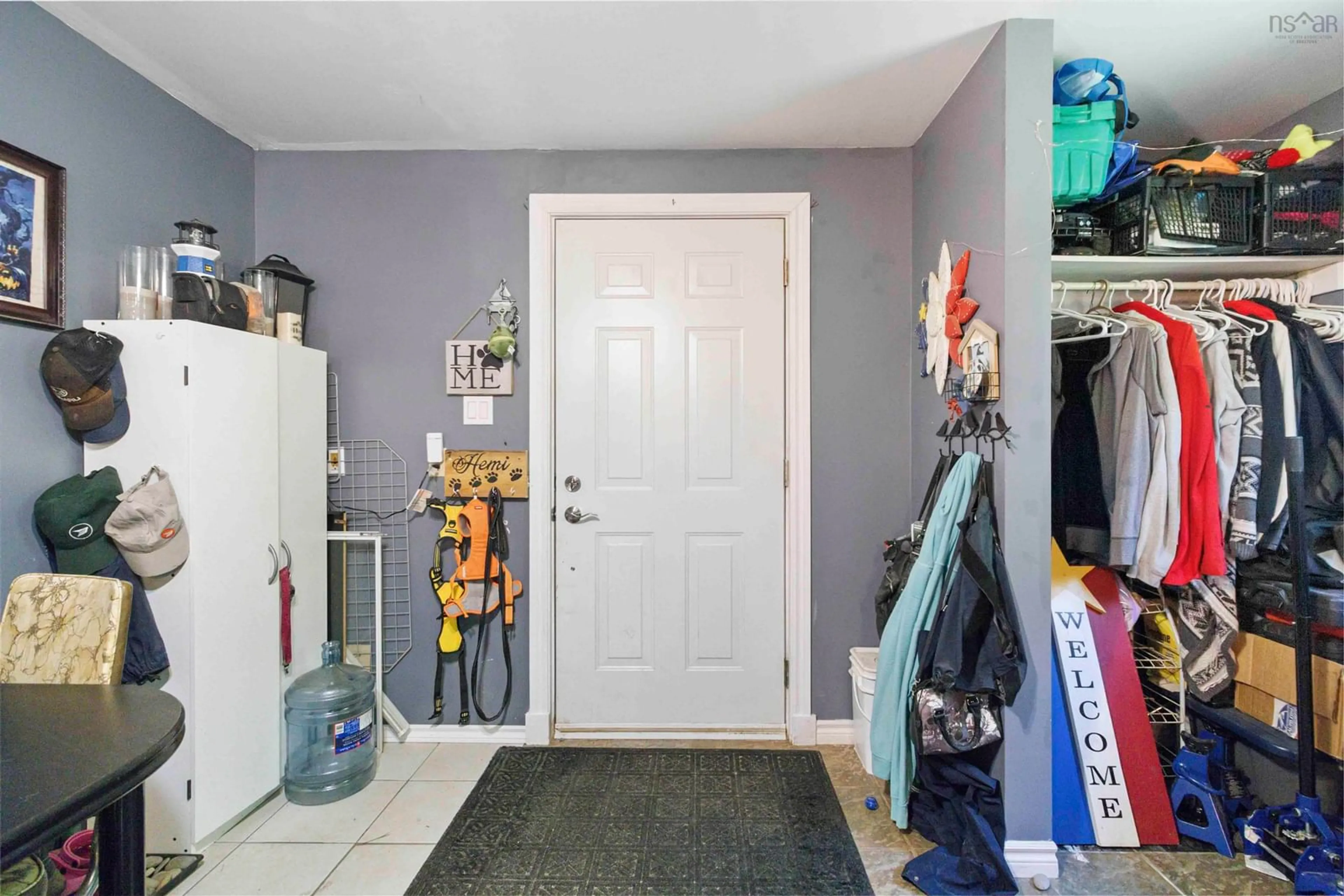 Indoor entryway for 94 Shore Drive, Conquerall Bank Nova Scotia B4V 0J1