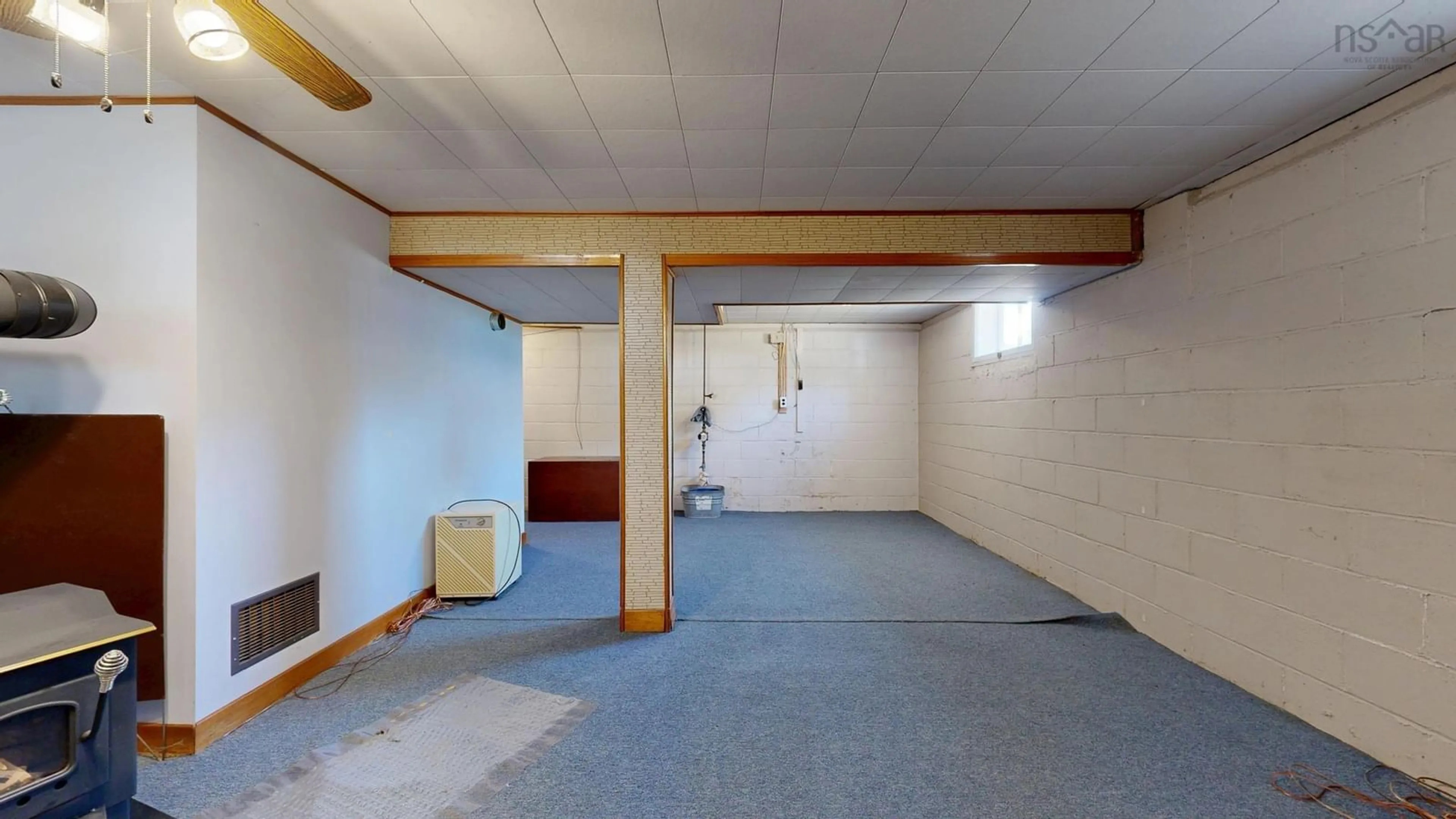 Indoor garage for 24 Dow Rd, New Minas Nova Scotia B4N 3R5