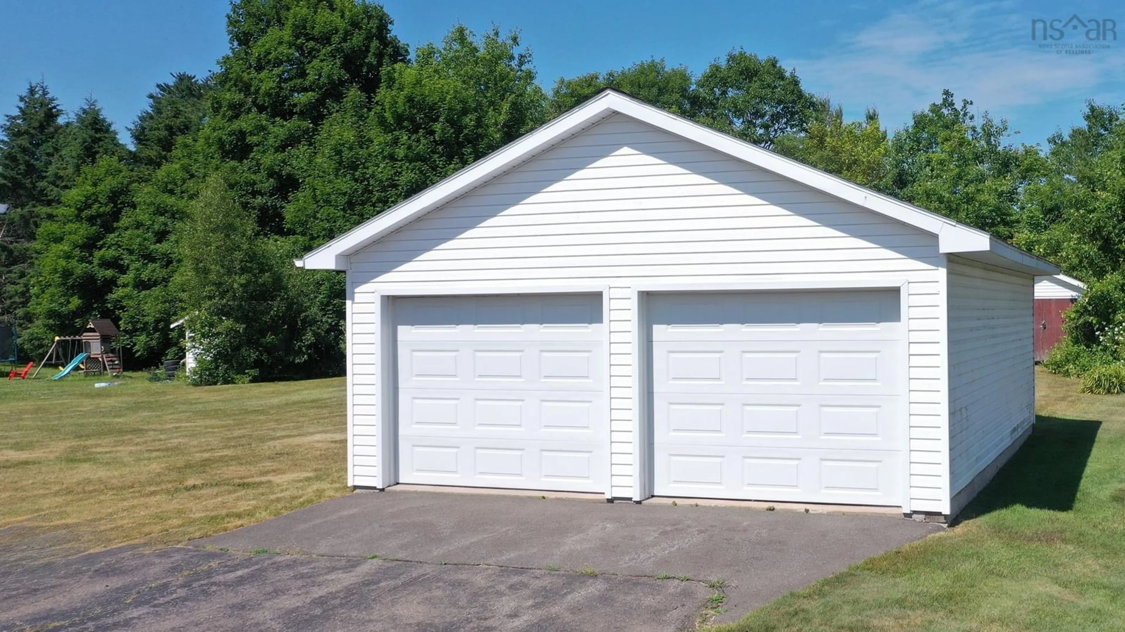 Indoor garage for 24 Dow Rd, New Minas Nova Scotia B4N 3R5