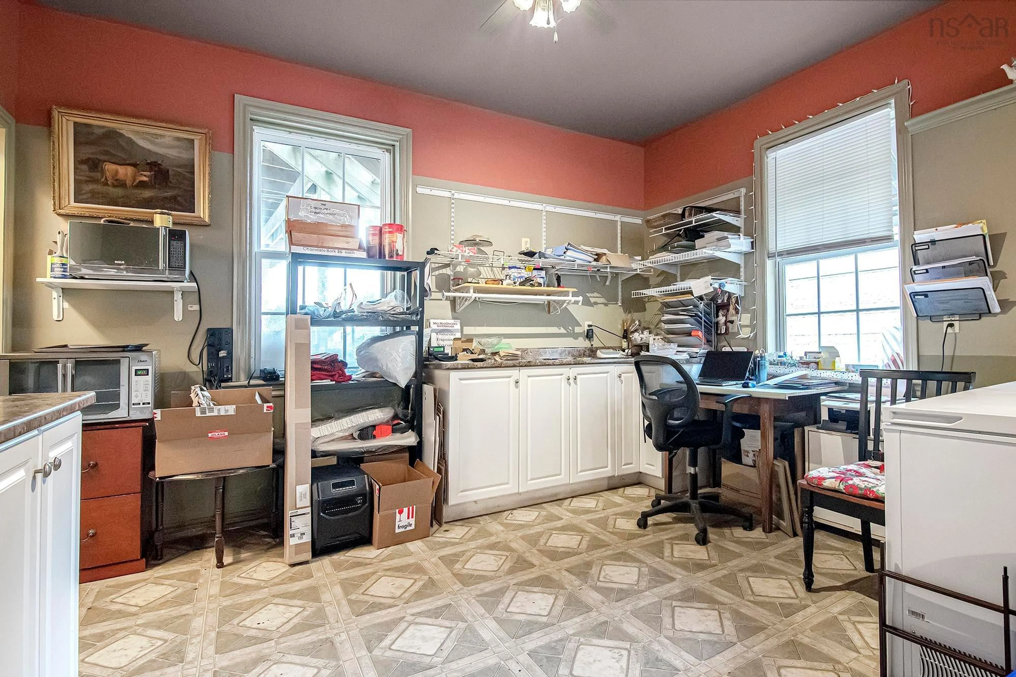 Standard kitchen, ceramic/tile floor for 59 Water Street St, Pictou Nova Scotia B0K 1H0