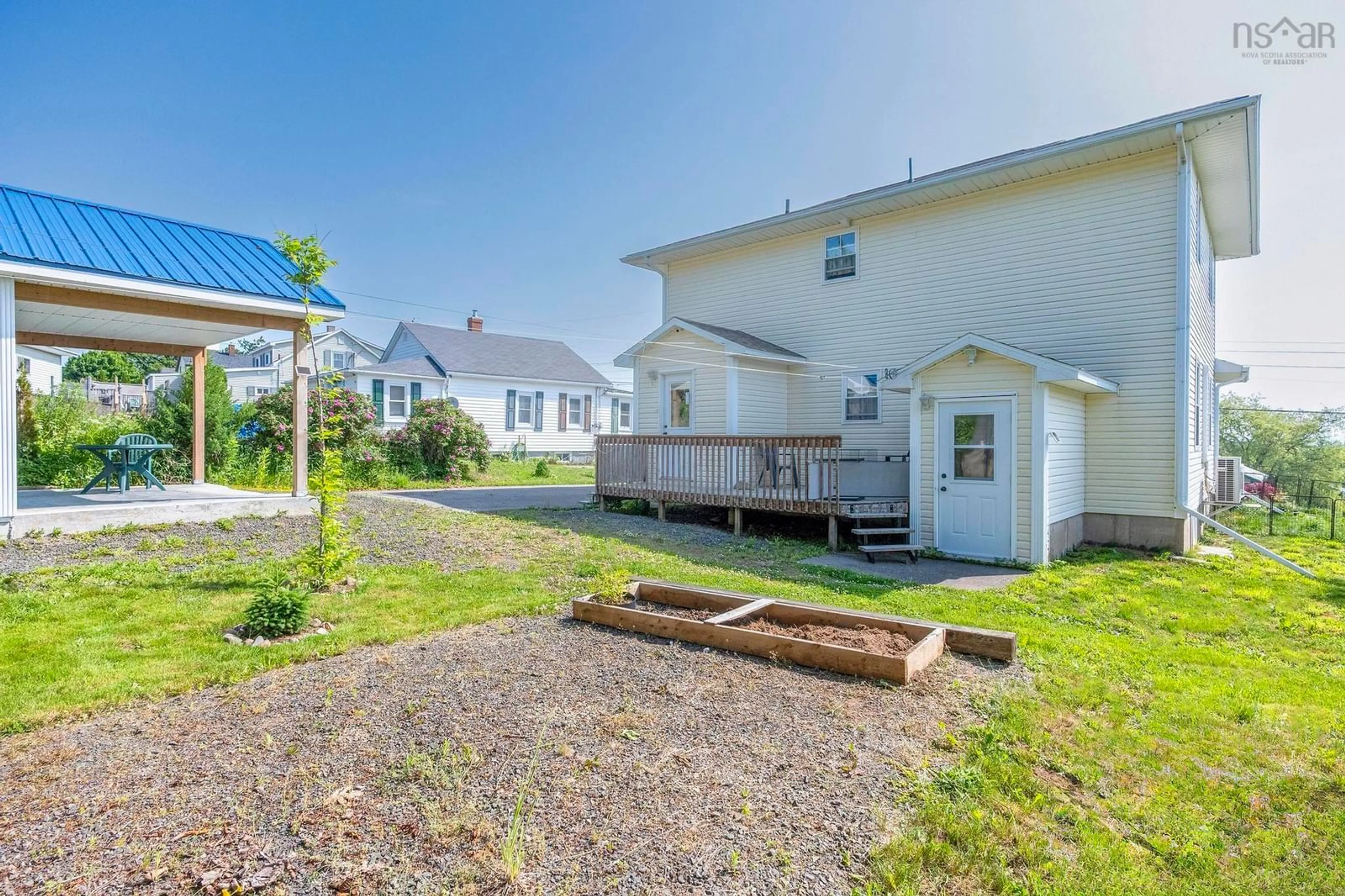 Patio, street for 33 West St, Digby Nova Scotia B0V 1A0