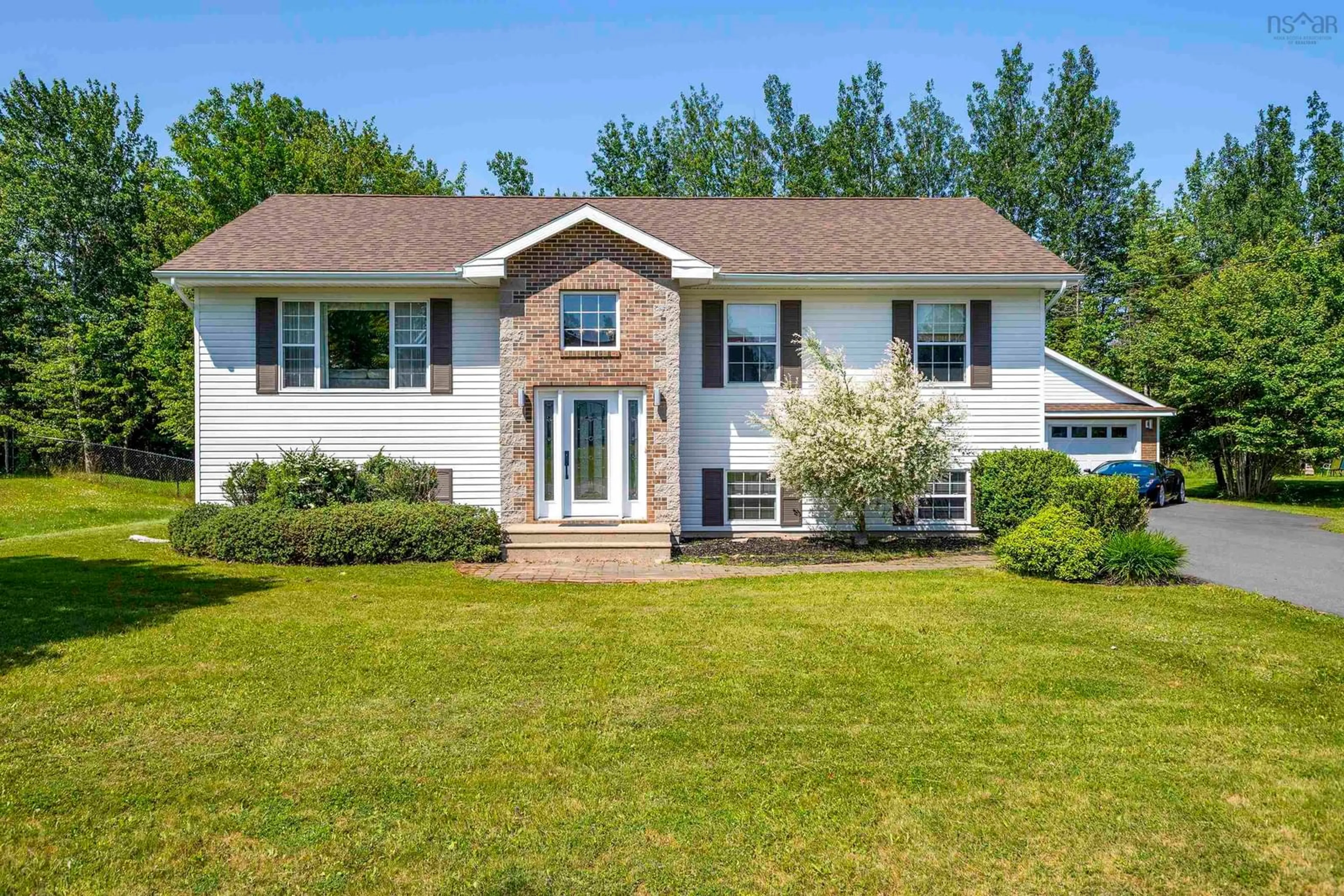 Home with vinyl exterior material, water/lake/river/ocean view for 35 Englewood Crt, Valley Nova Scotia B6L 3K7