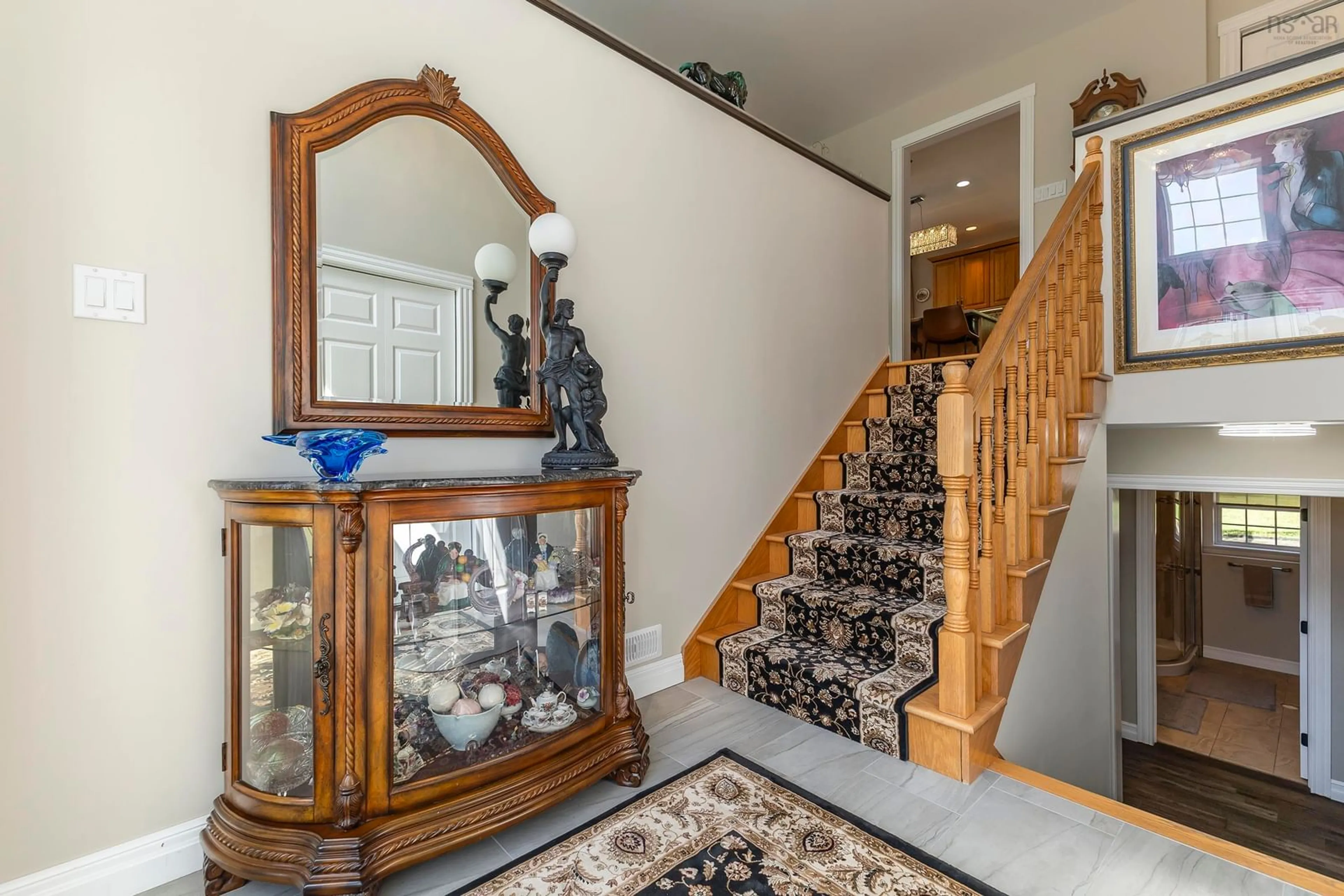 Indoor foyer for 35 Englewood Crt, Valley Nova Scotia B6L 3K7