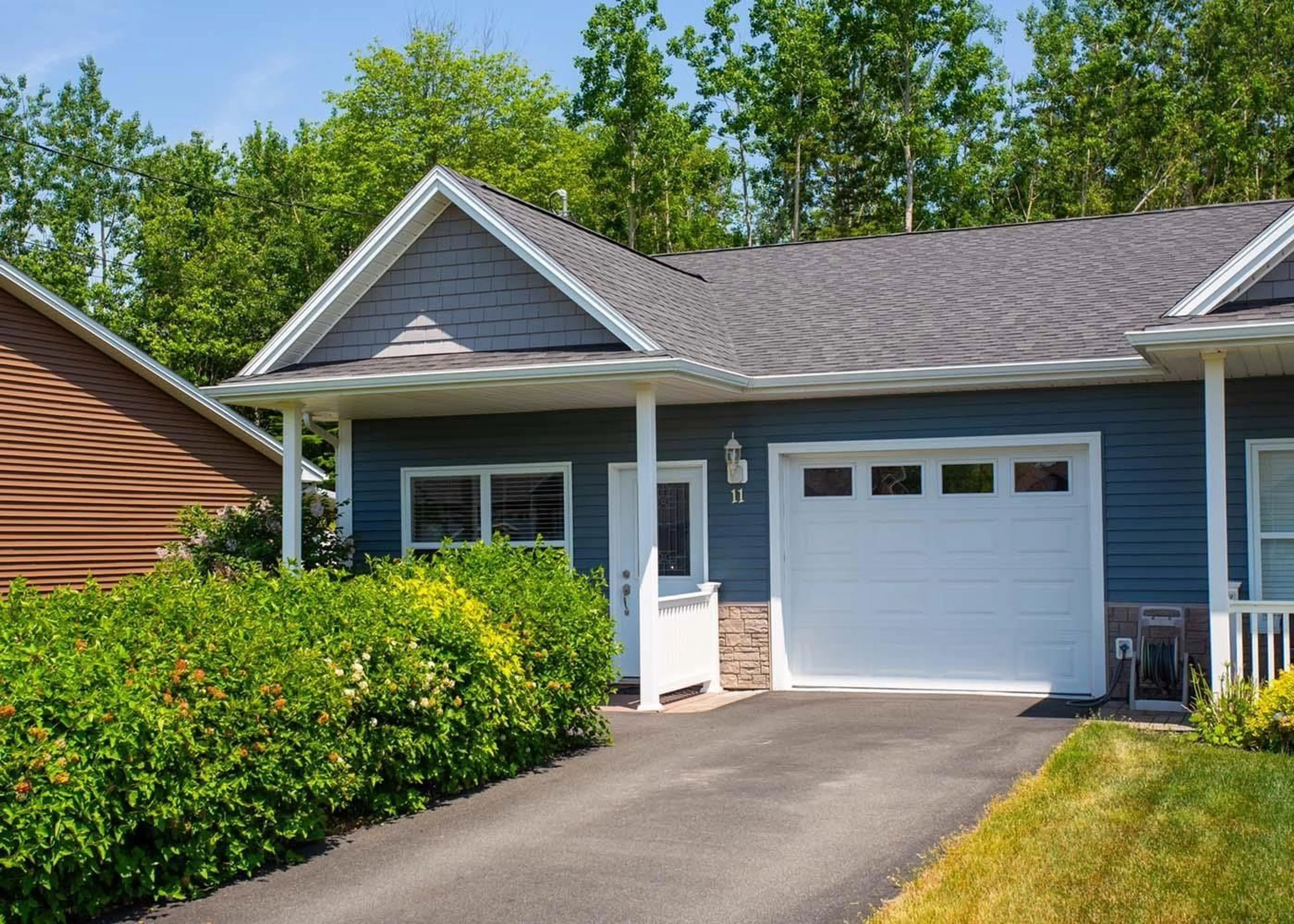 Home with vinyl exterior material, street for 11 Covington Pl, Bible Hill Nova Scotia B2N 0J9