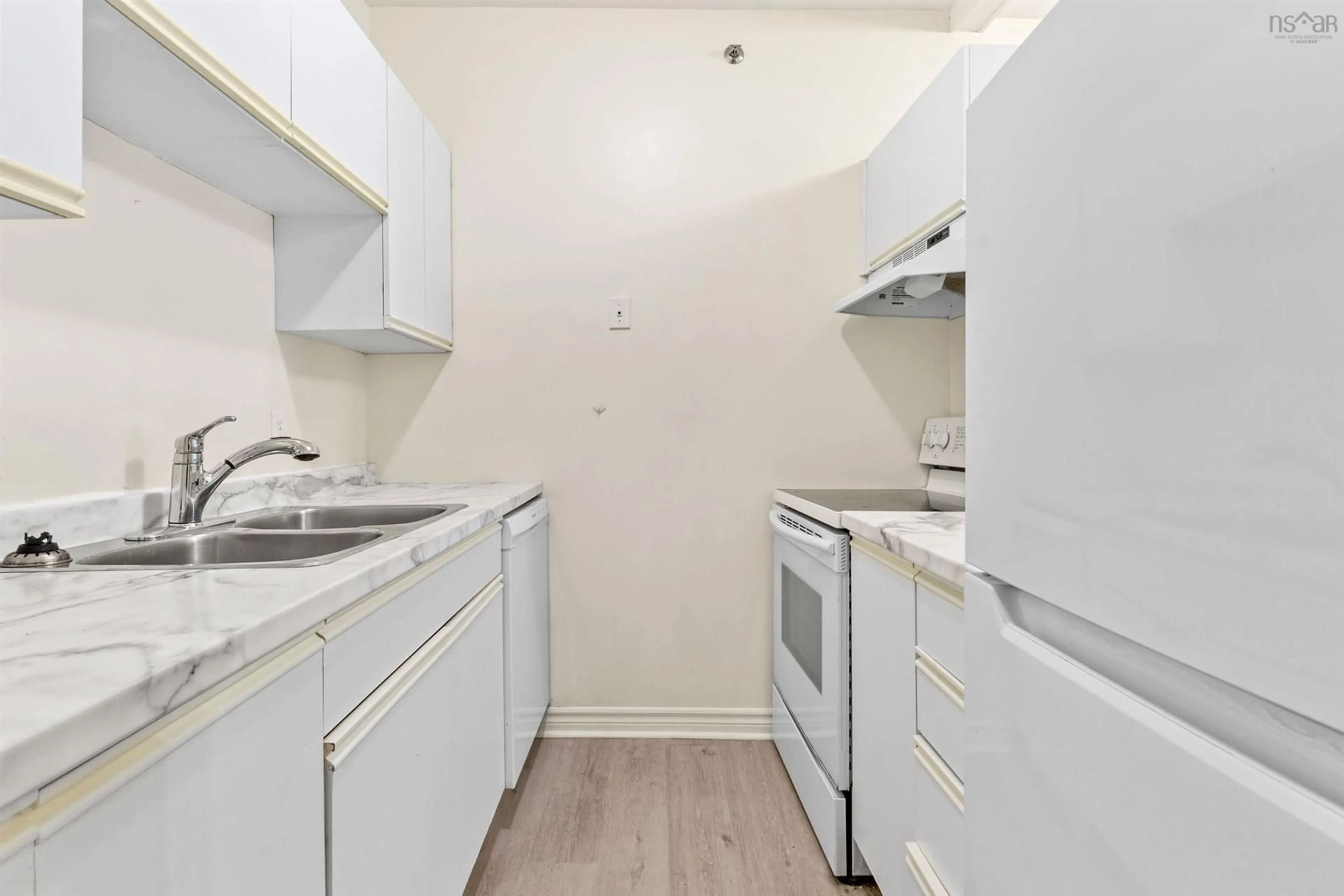 Standard kitchen, unknown for 1300 Queen St #21, Halifax Nova Scotia B3J 2H5