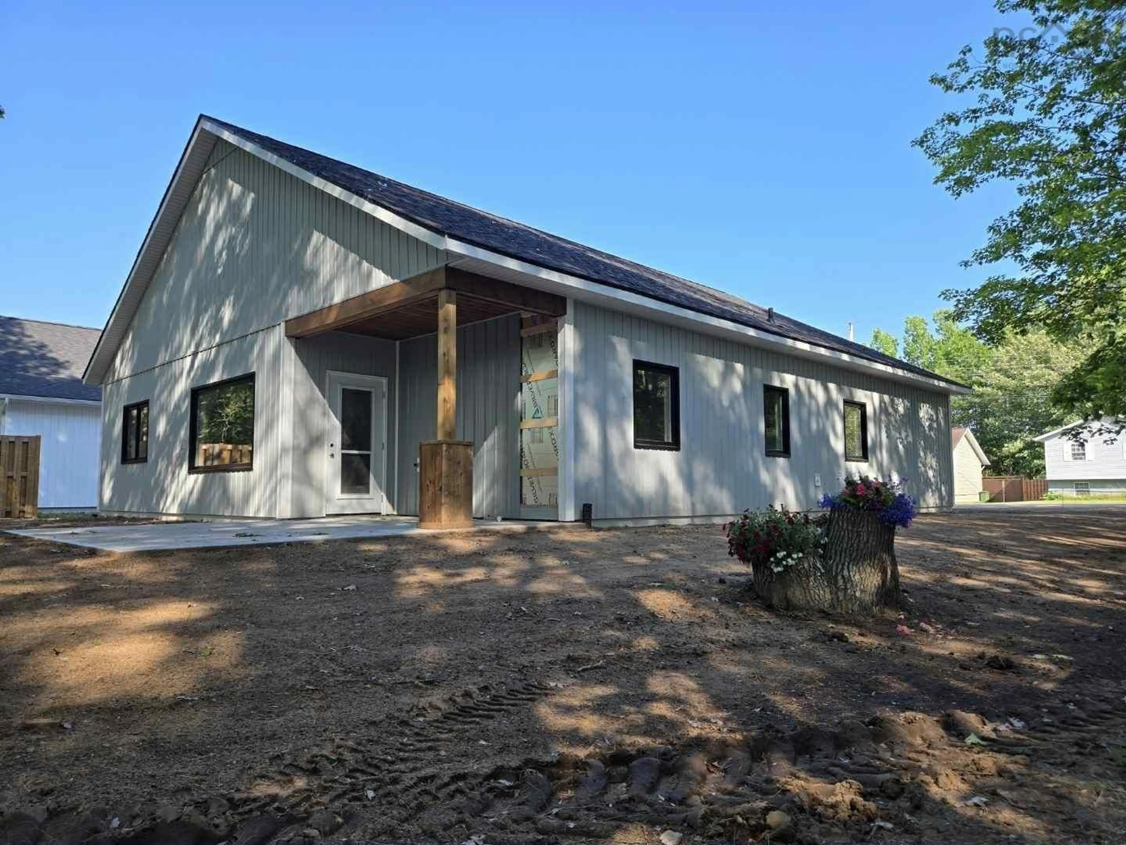 Home with vinyl exterior material, building for Kingston Heights Dr #931, Kingston Nova Scotia B0P 1R0