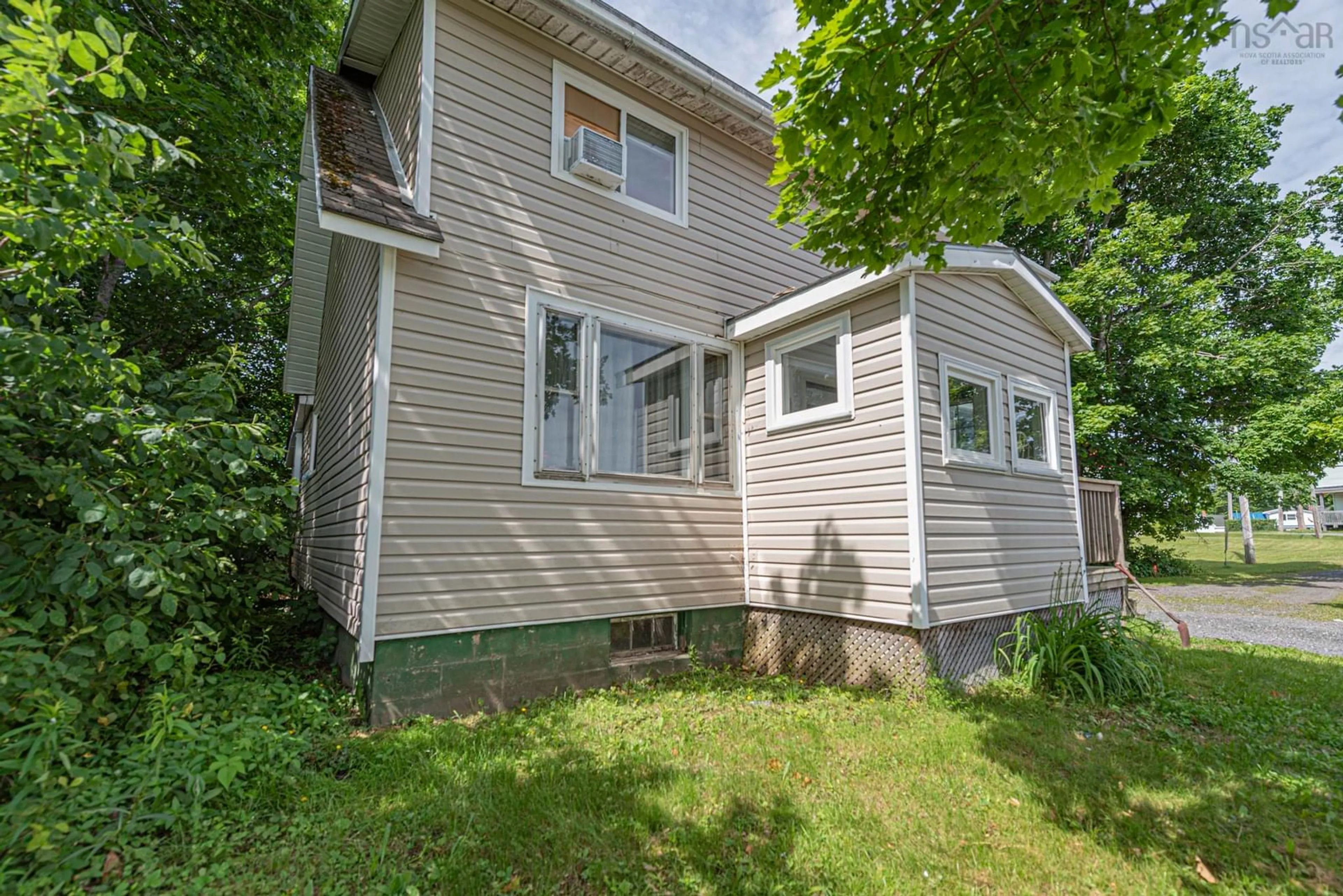 Unknown for 1951 Church St, Westville Nova Scotia B0K 2A0