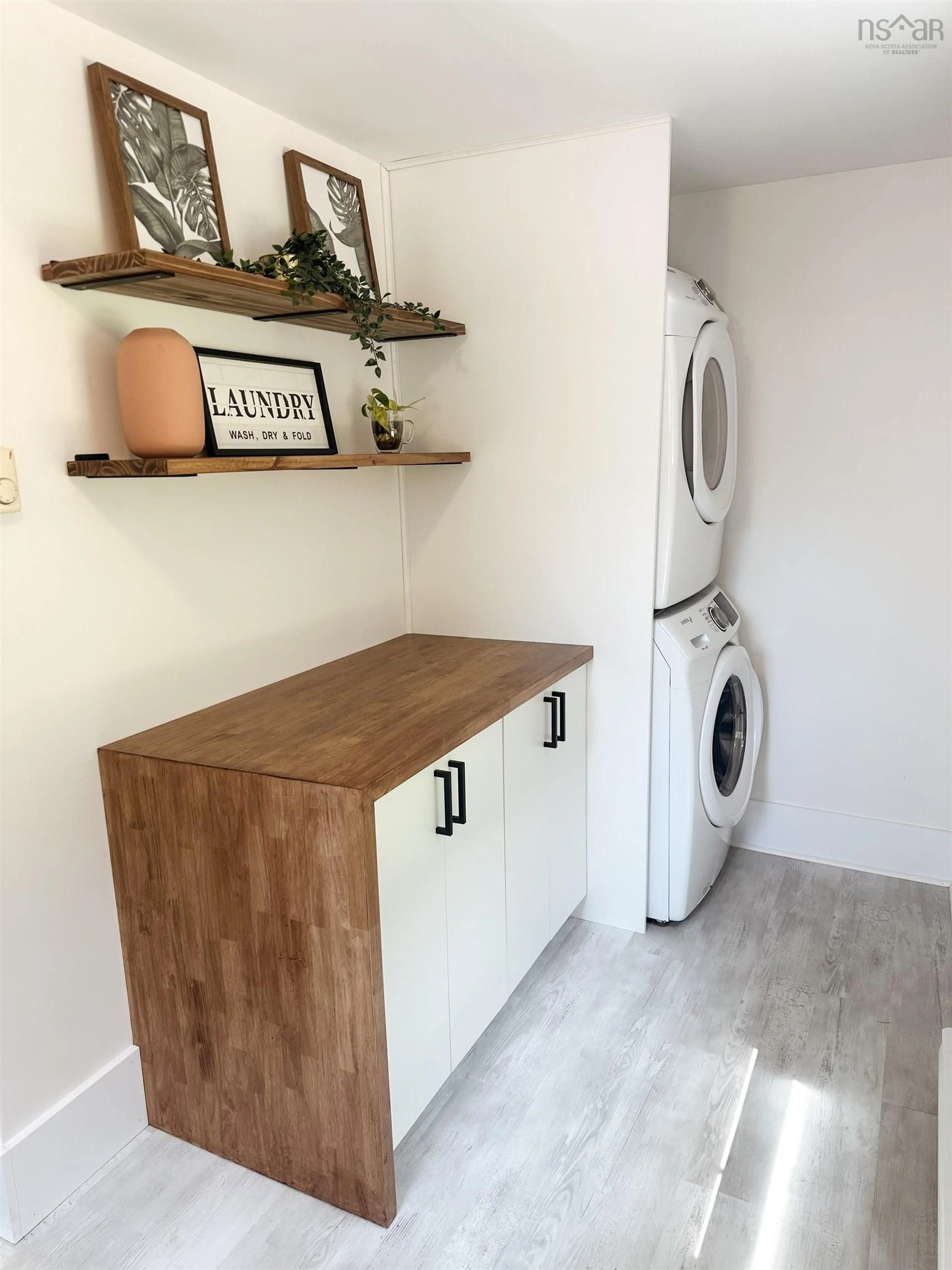 Laundry room for 124 Mackay St, New Glasgow Nova Scotia B2H 3H7
