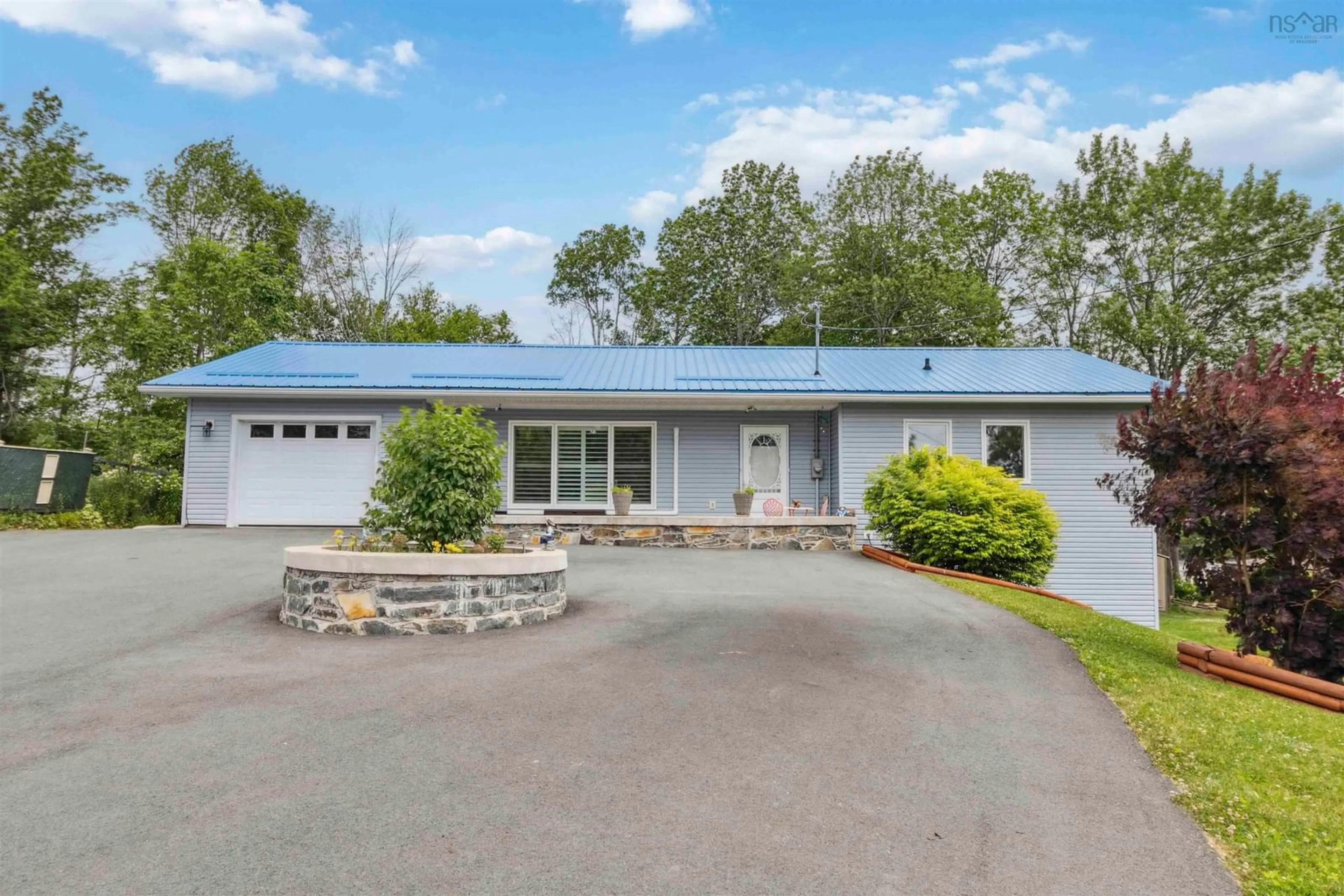 A pic from outside/outdoor area/front of a property/back of a property/a pic from drone, unknown for 11 Oakes Rd, Fall River Nova Scotia B2T 1J5