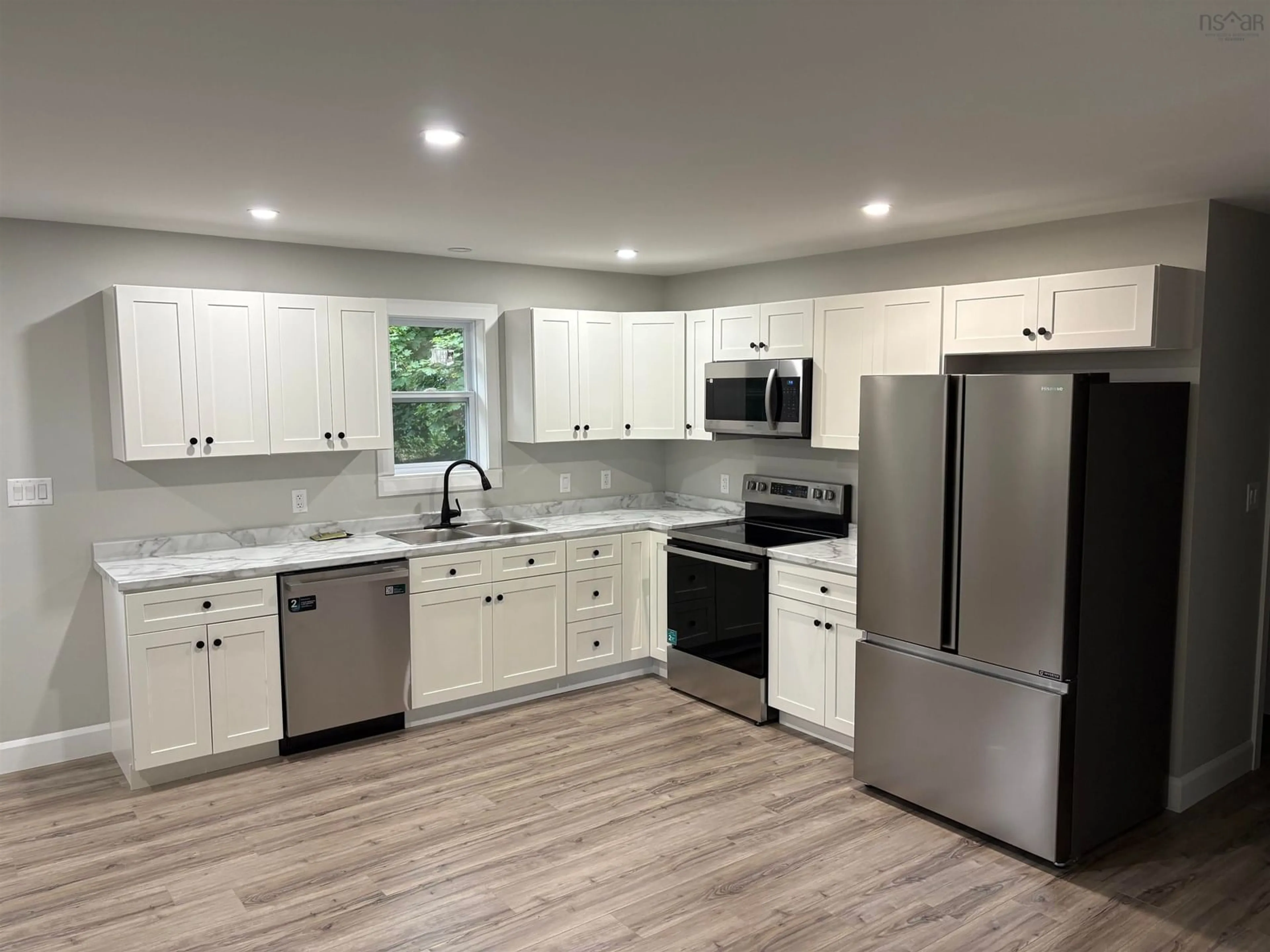 Open concept kitchen, ceramic/tile floor for 214 Oakdene Ave, North Kentville Nova Scotia B4N 2C1