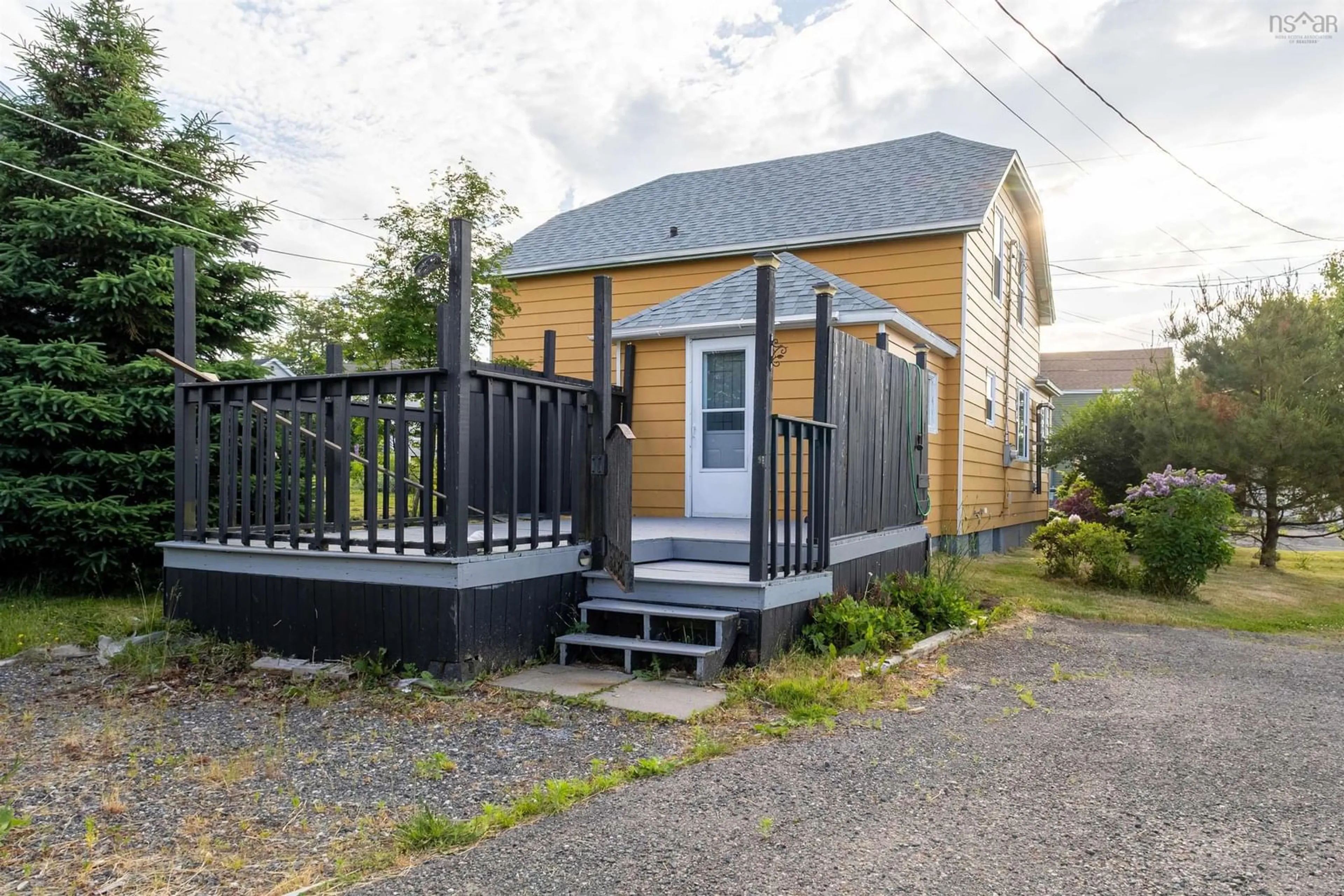 Shed for 626 St. Joseph St, New Waterford Nova Scotia B1H 4G8