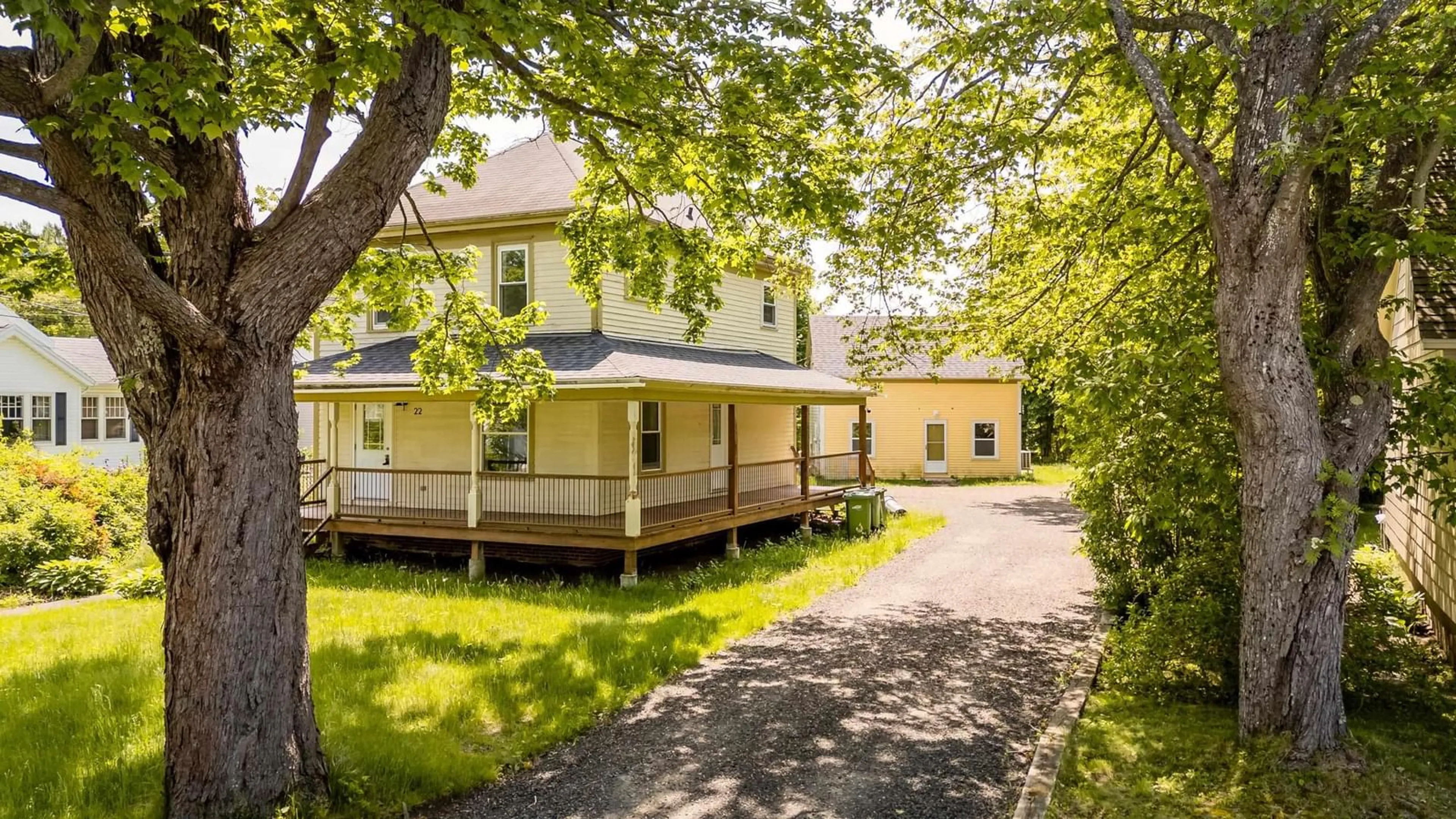 A pic from outside/outdoor area/front of a property/back of a property/a pic from drone, street for 22 George St, Middleton Nova Scotia B0S 1P0