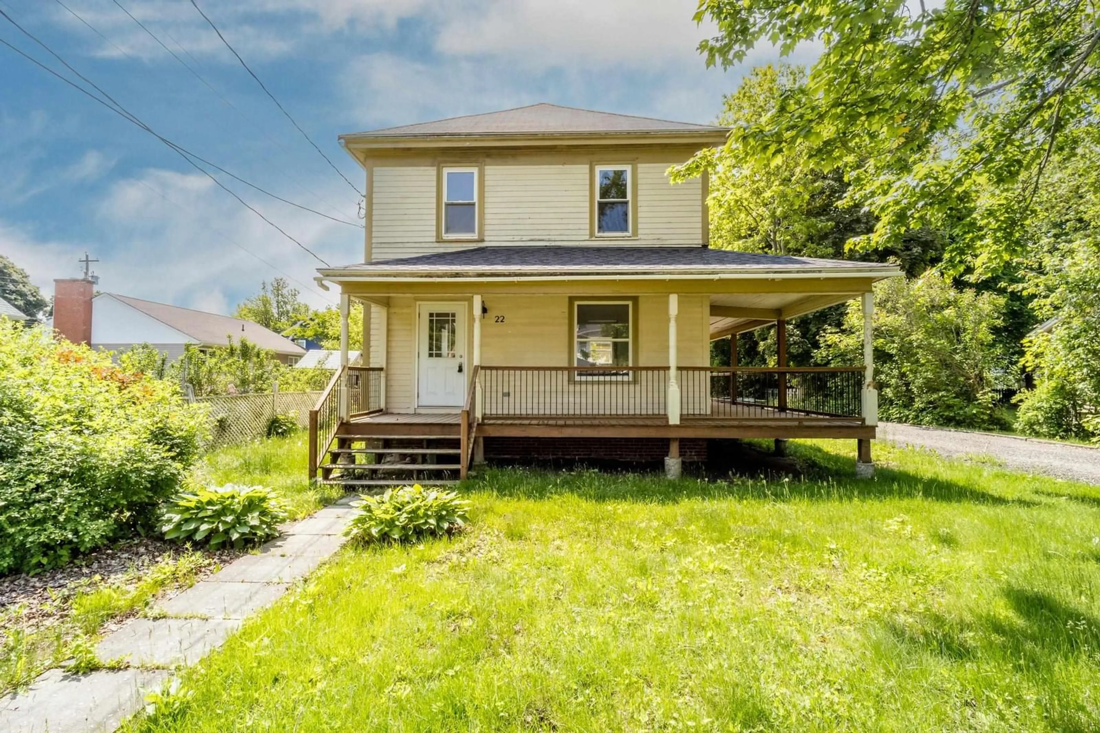 A pic from outside/outdoor area/front of a property/back of a property/a pic from drone, street for 22 George St, Middleton Nova Scotia B0S 1P0