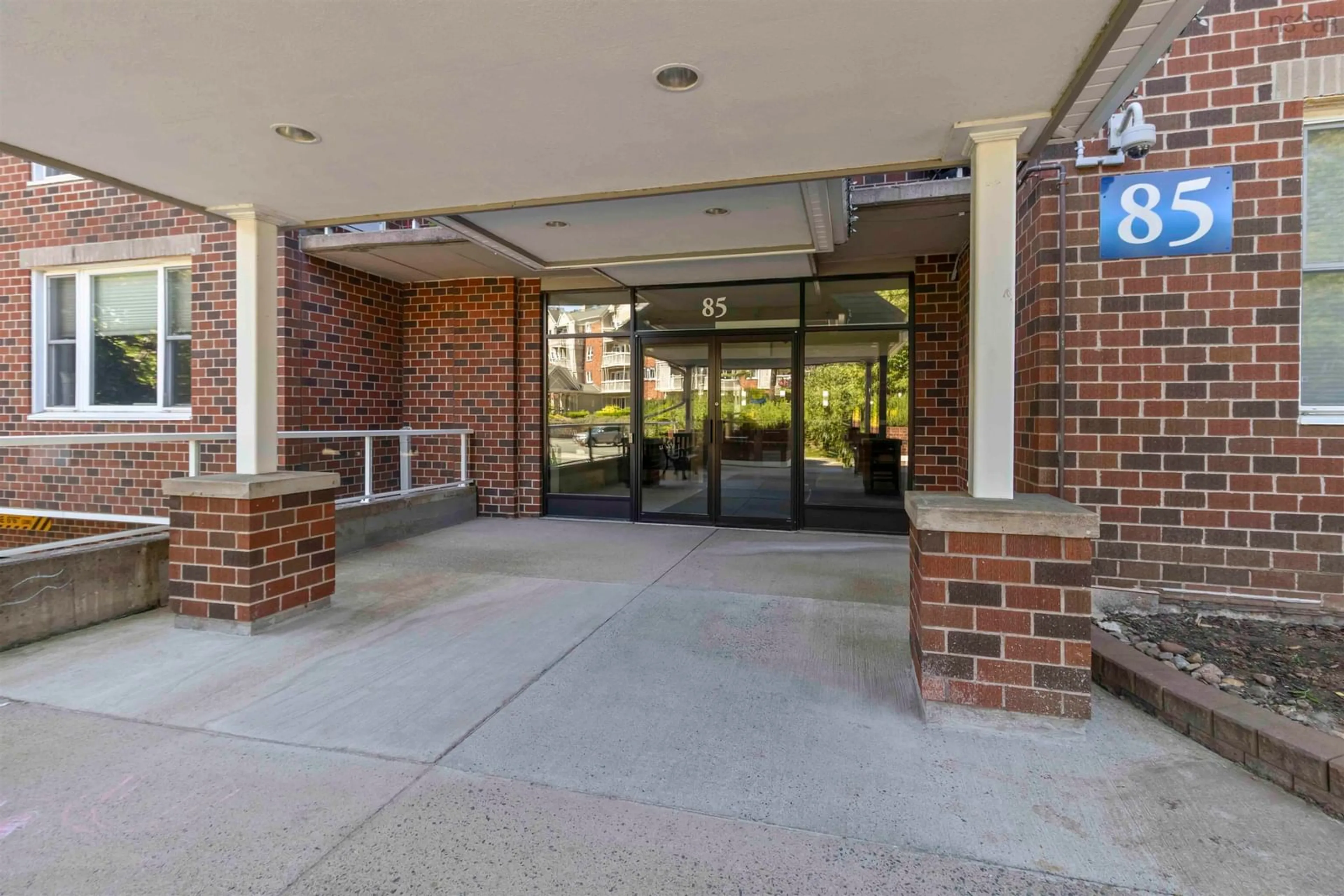 Indoor foyer for 85 Spinnaker Dr #203, Halifax Nova Scotia B3N 3E3