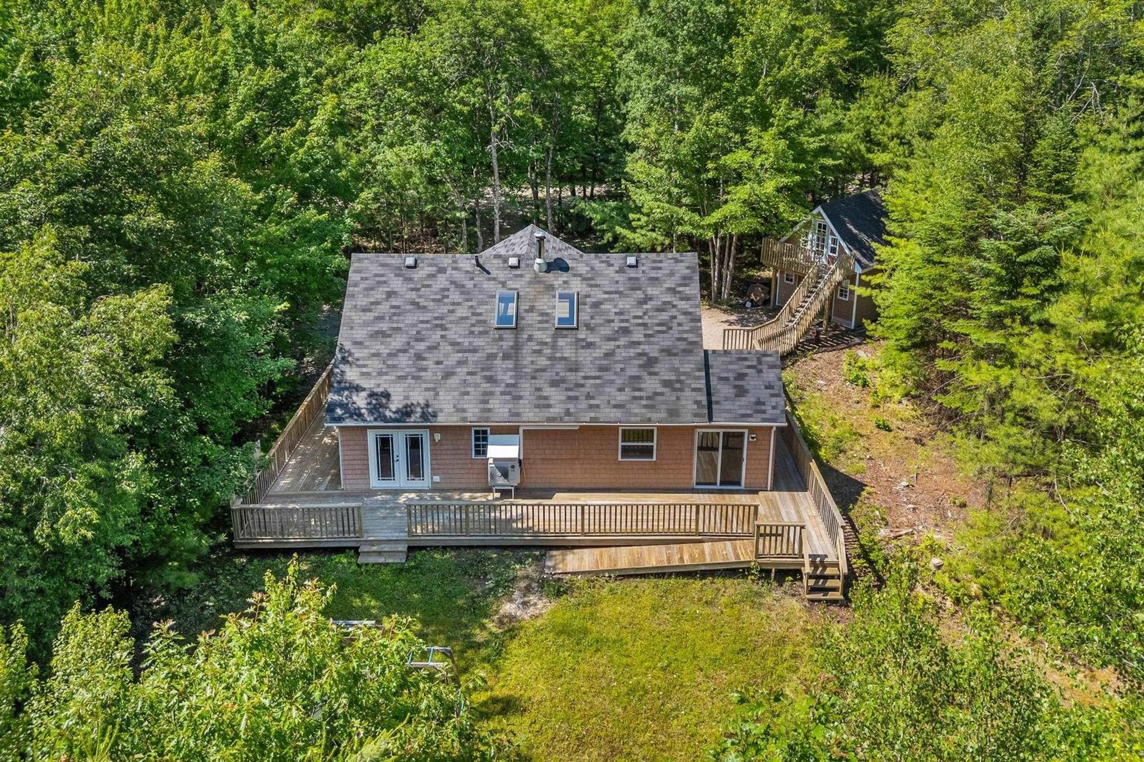 A pic from outside/outdoor area/front of a property/back of a property/a pic from drone, unknown for 140 Hallamore Mills Rd, Middle Cornwall Nova Scotia B0J 2E0