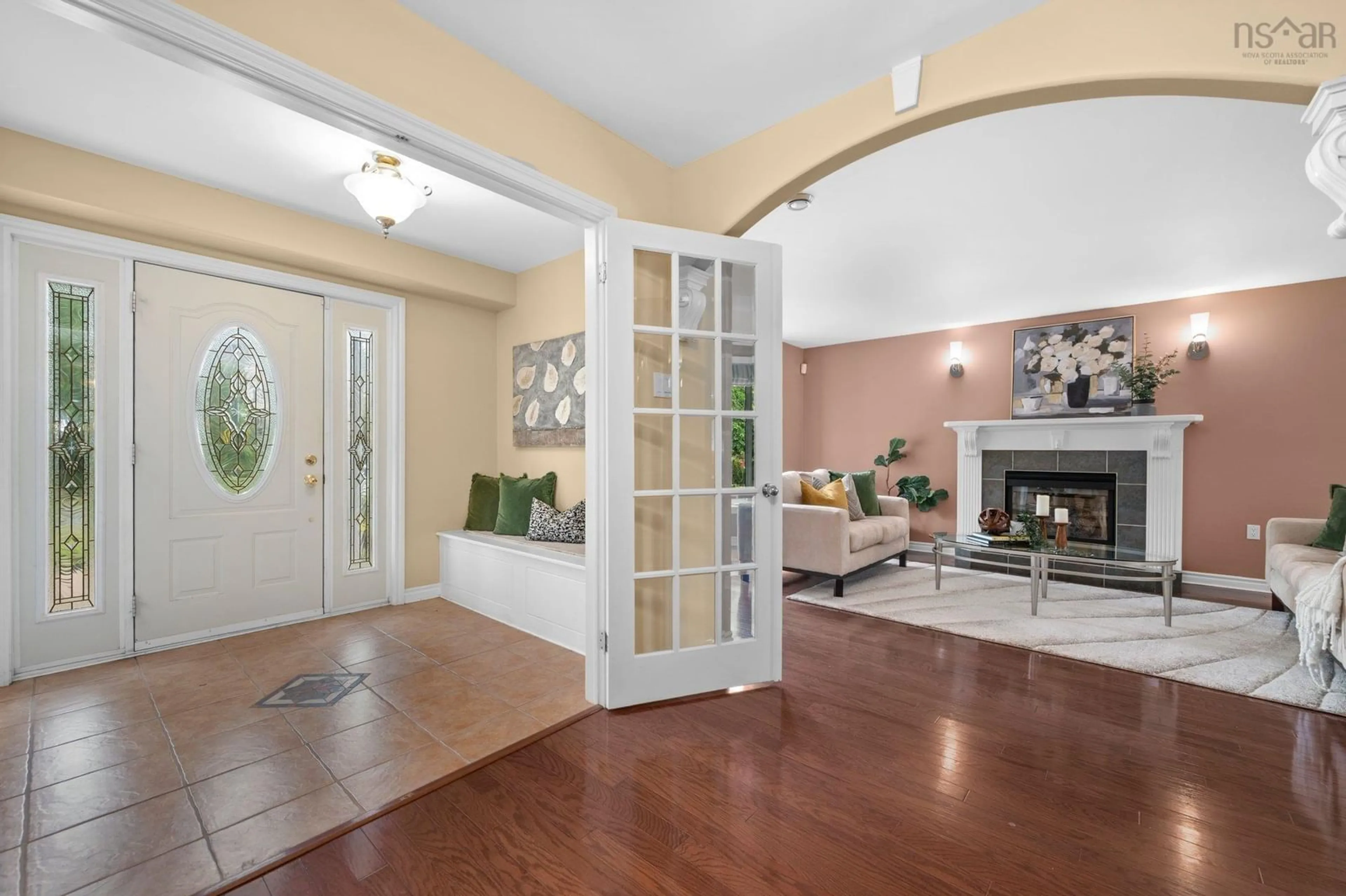 Indoor entryway for 781 Young Ave, Halifax Nova Scotia B3H 2V8
