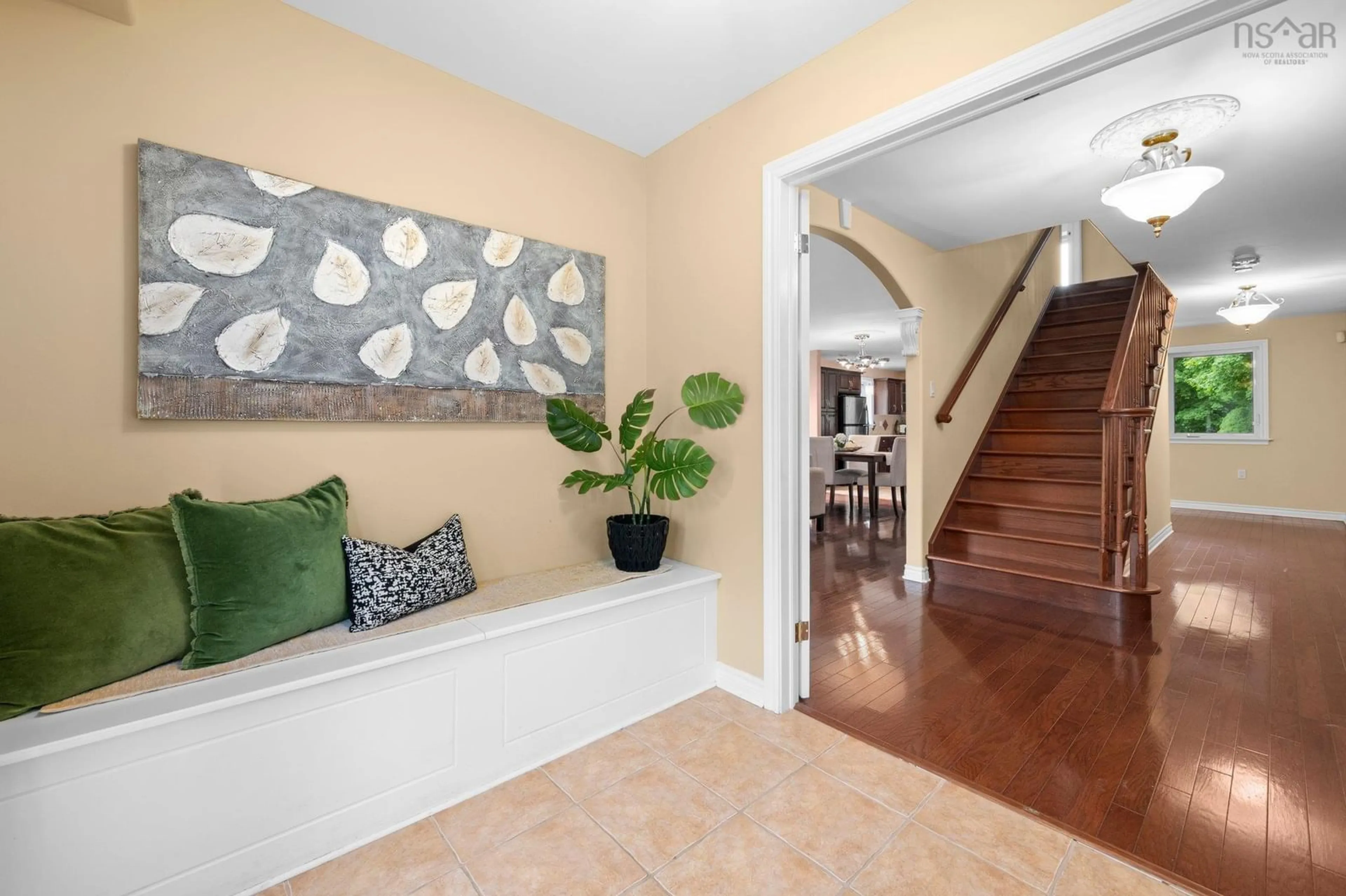 Indoor entryway for 781 Young Ave, Halifax Nova Scotia B3H 2V8