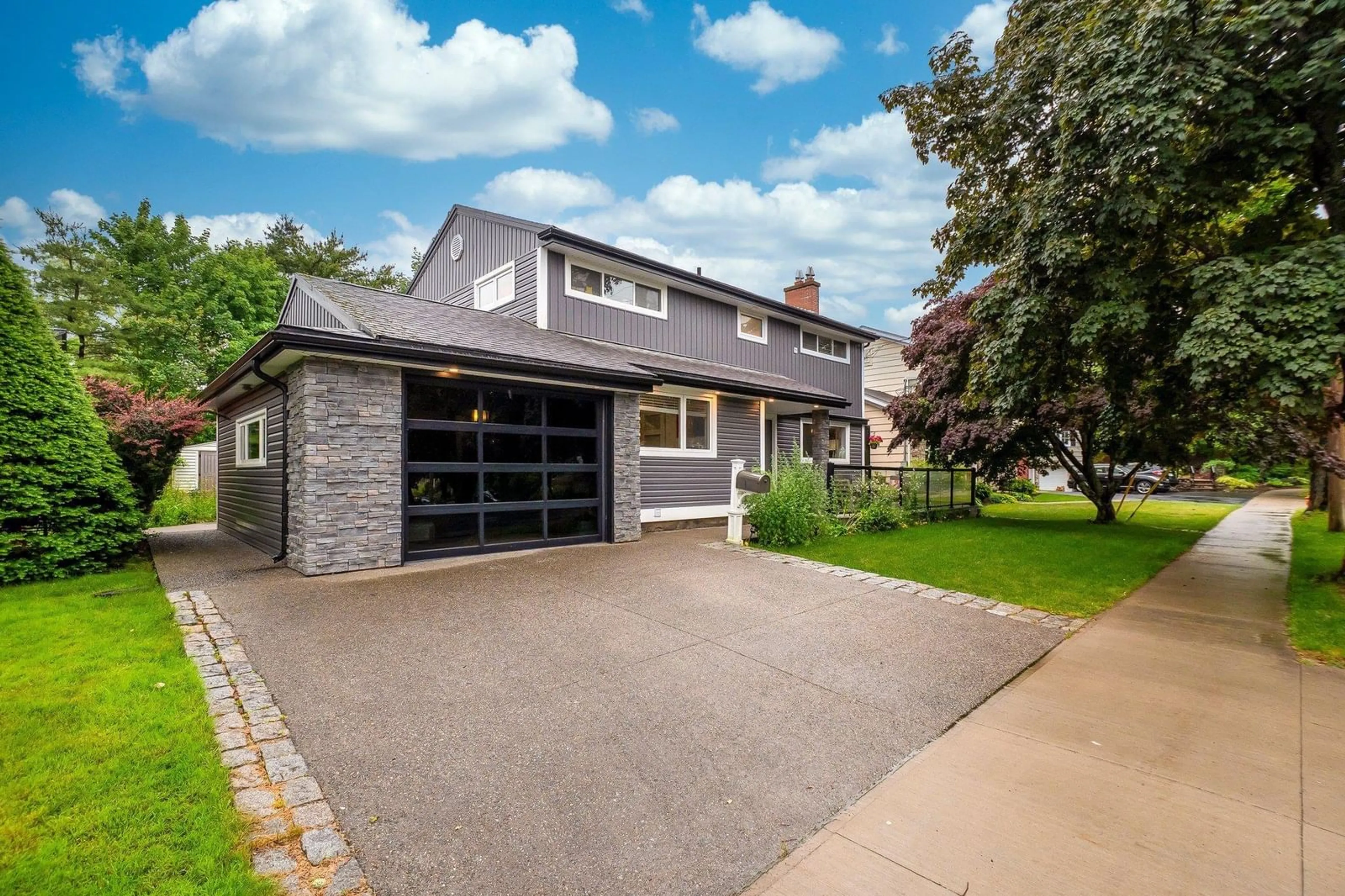 Unknown for 7062 Royal Pine Ave, Halifax Nova Scotia B3L 2G1