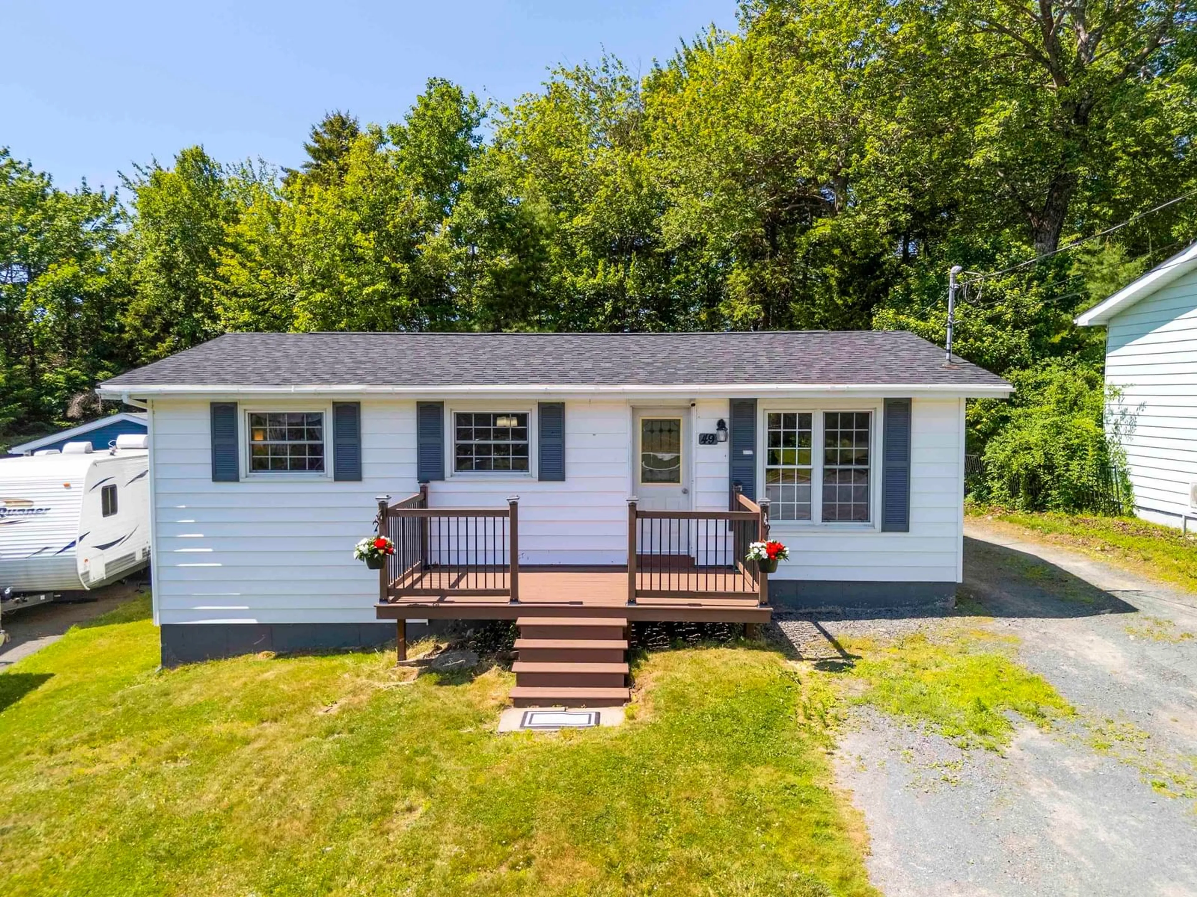 A pic from outside/outdoor area/front of a property/back of a property/a pic from drone, unknown for 49 Rogers Dr, Lower Sackville Nova Scotia B4C 3G3