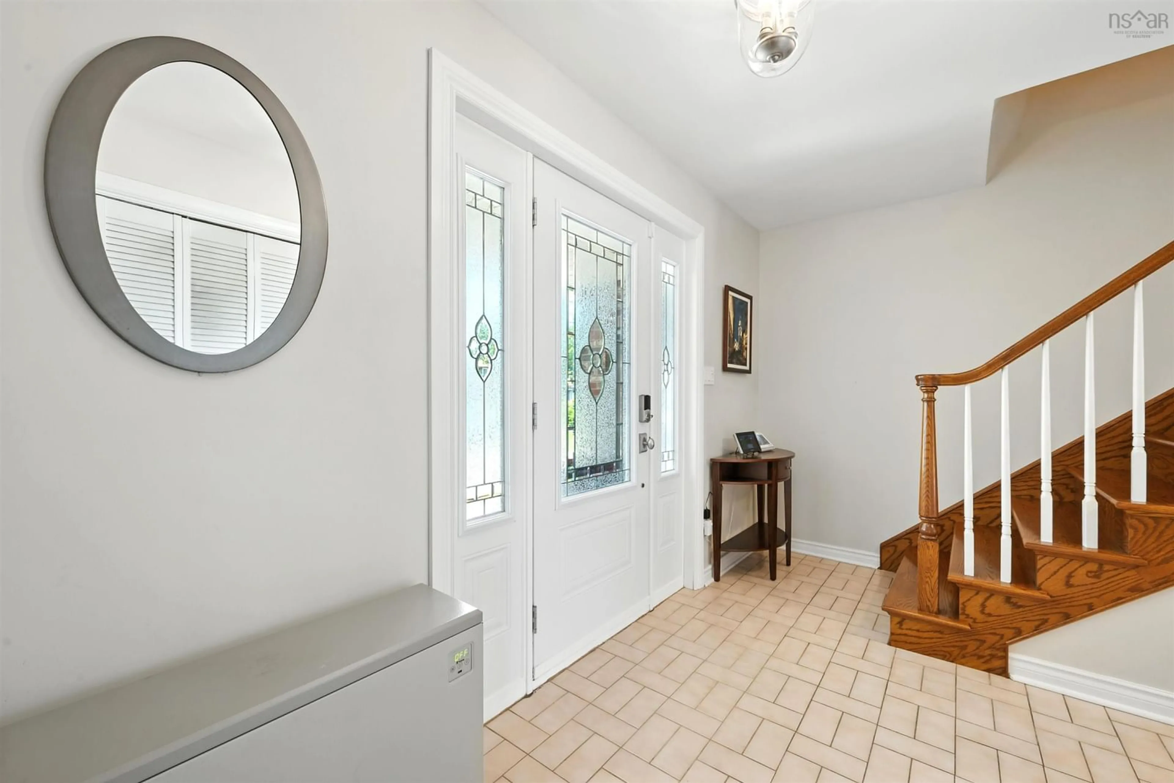Indoor entryway for 4 Marcs Way, Dartmouth Nova Scotia B2Y 4G1