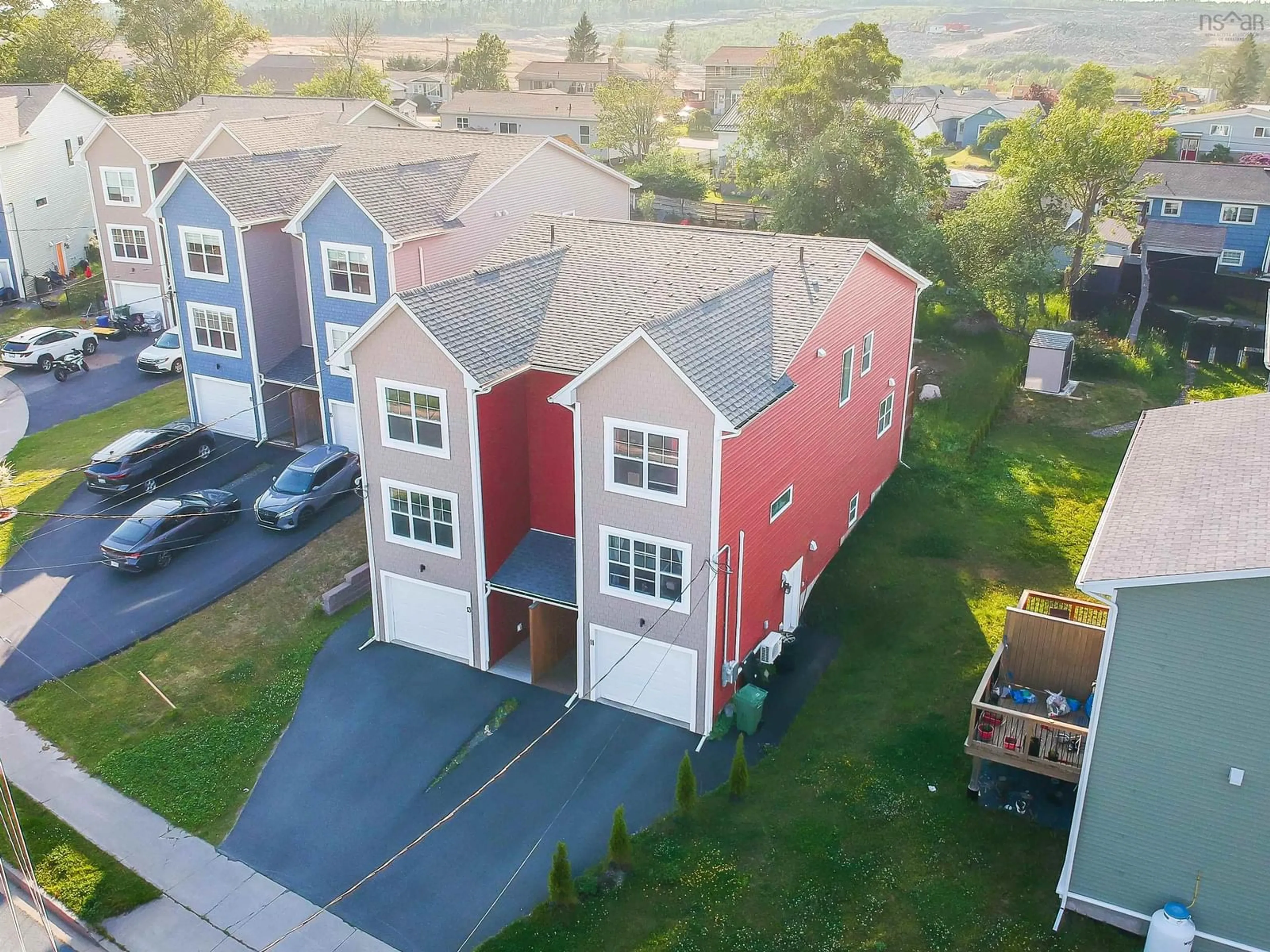 A pic from outside/outdoor area/front of a property/back of a property/a pic from drone, street for 13 Trout Run, Halifax Nova Scotia B3R 0C4