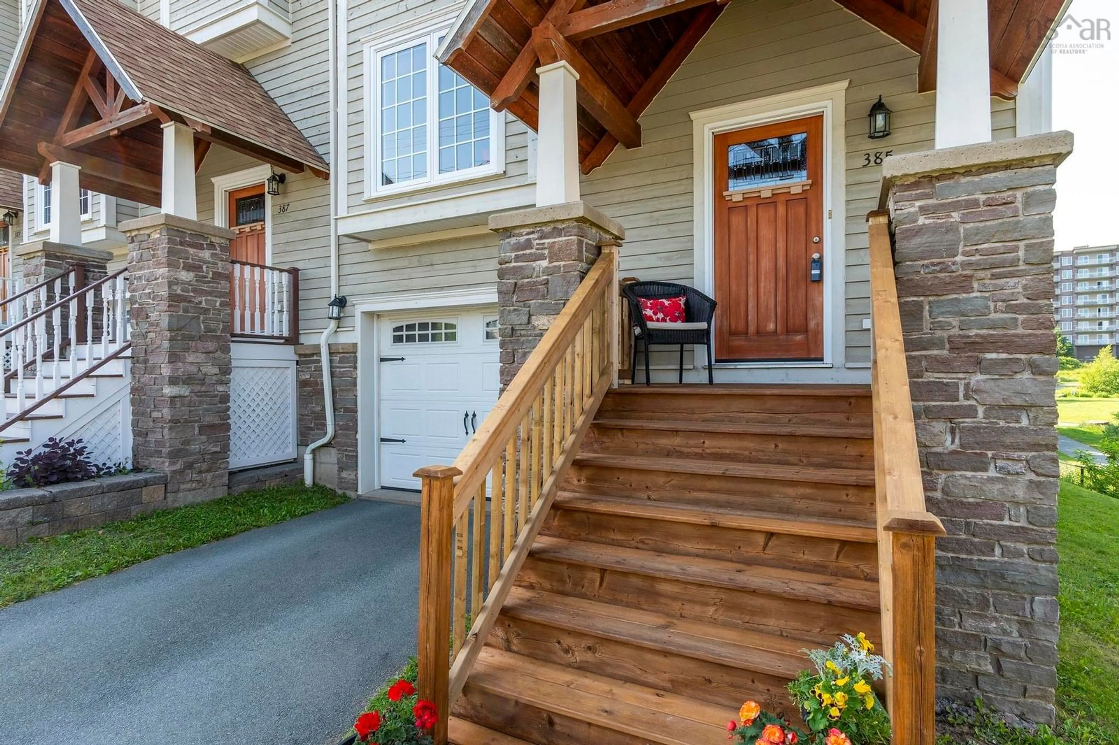 Indoor entryway for 385 Bently Dr, Halifax Nova Scotia B3S 0C9