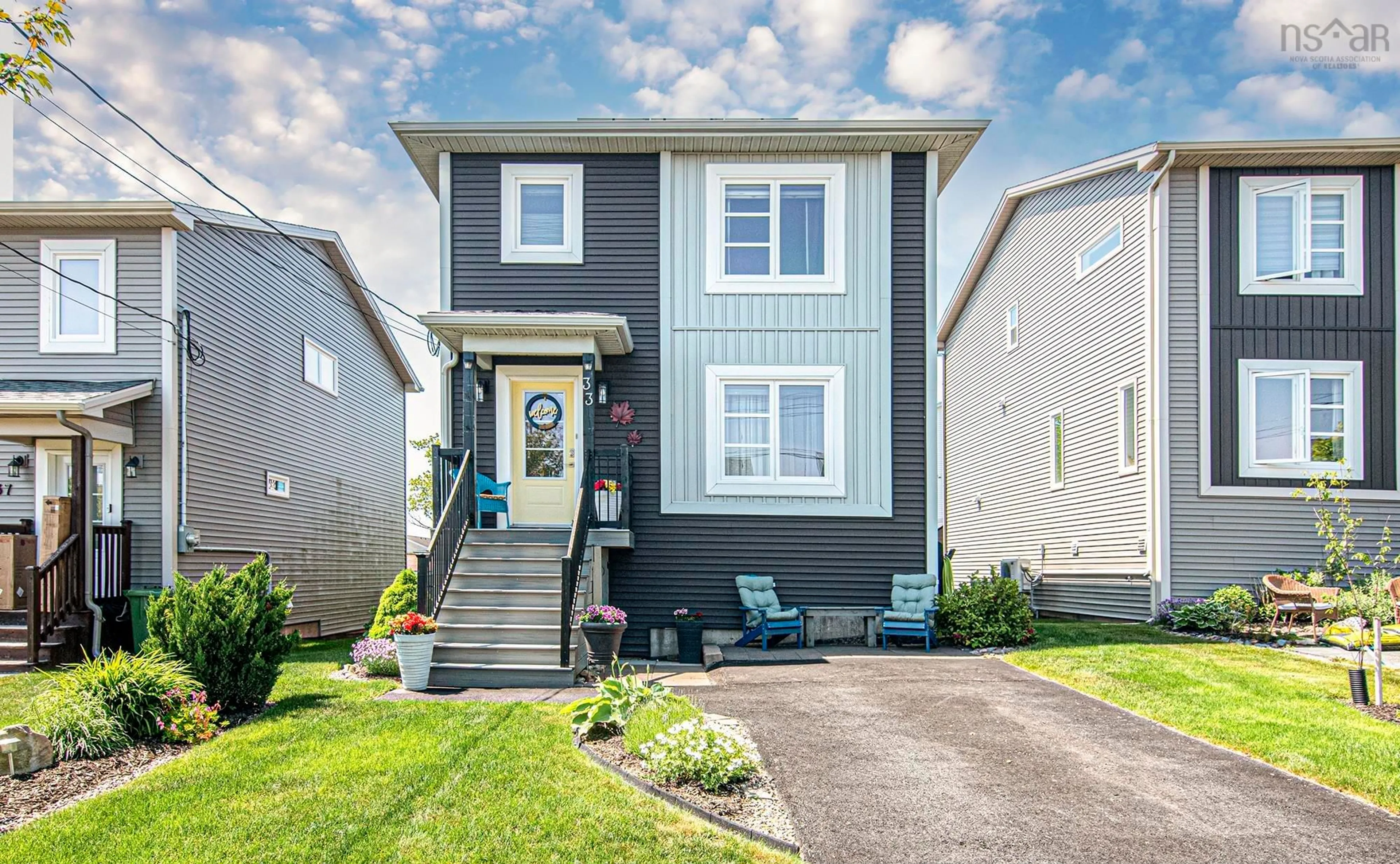 Home with vinyl exterior material, street for 33 Boyne Crt, Eastern Passage Nova Scotia B3G 0G9