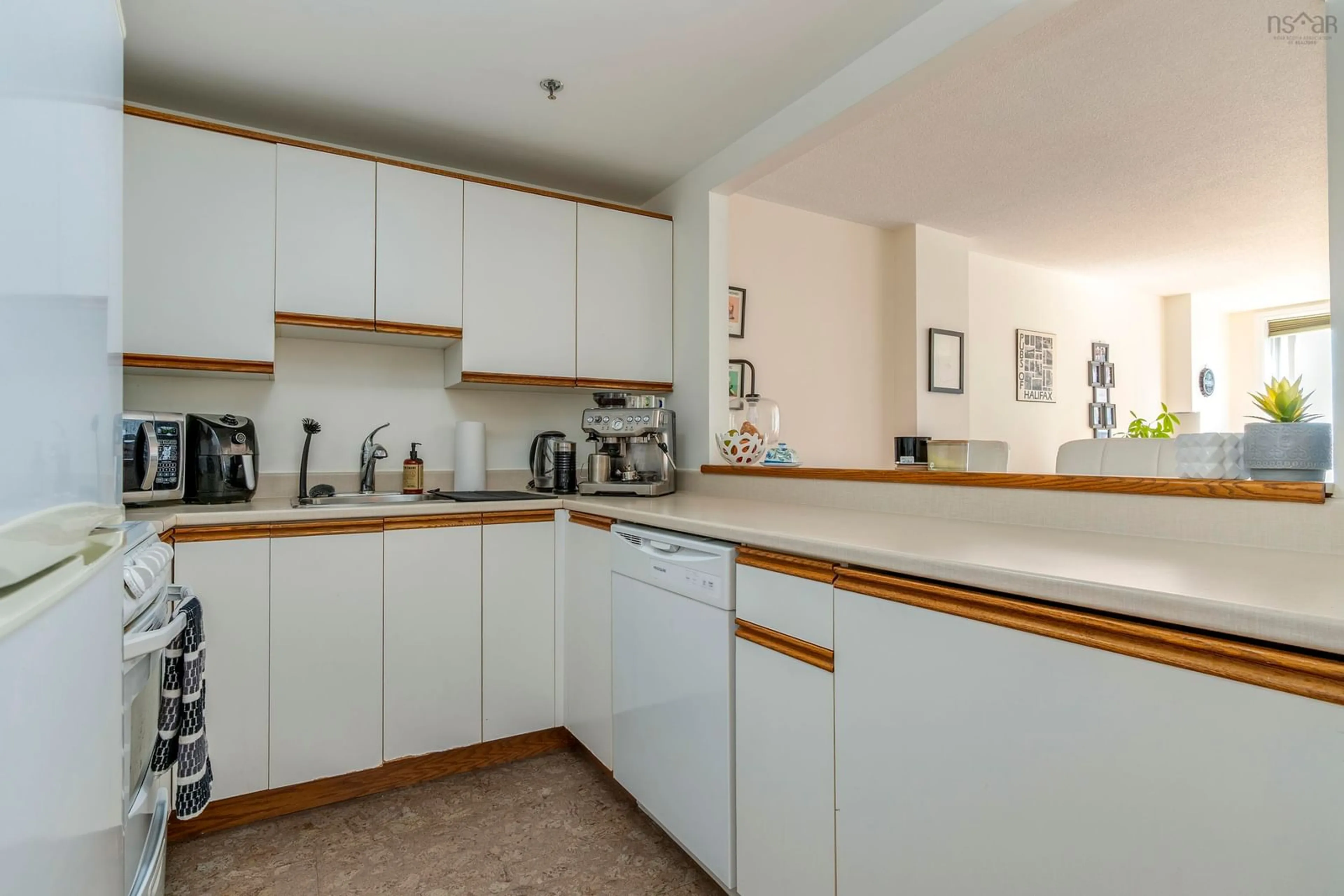 Standard kitchen, unknown for 1326 Lower Water St #623, Halifax Nova Scotia B3J 3R3