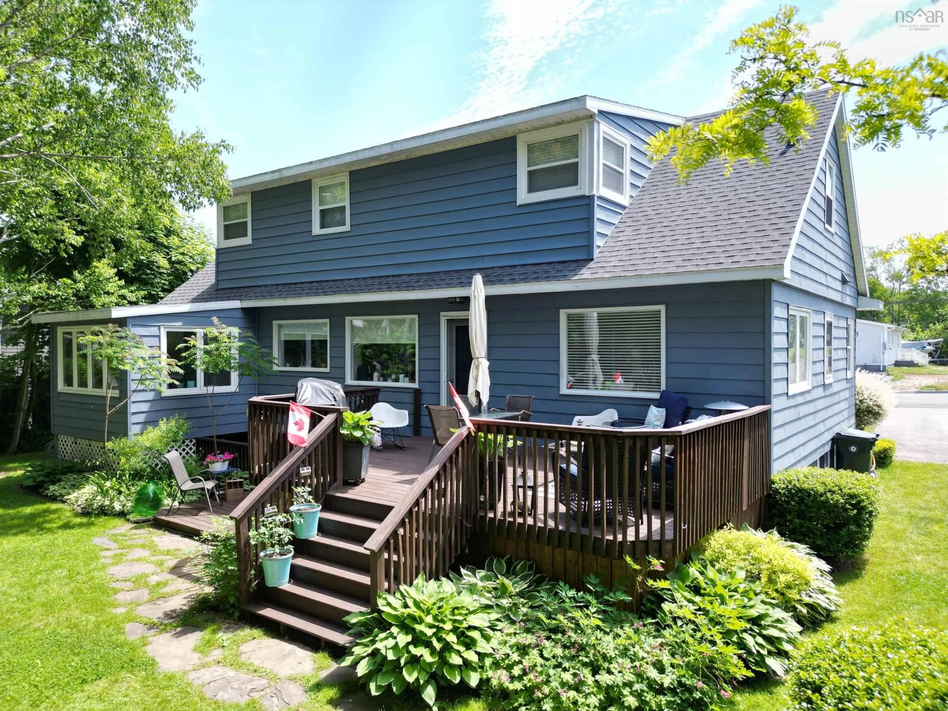 Home with vinyl exterior material, street for 335 Newlands Avenue, Sydney Nova Scotia B1S 1Z3