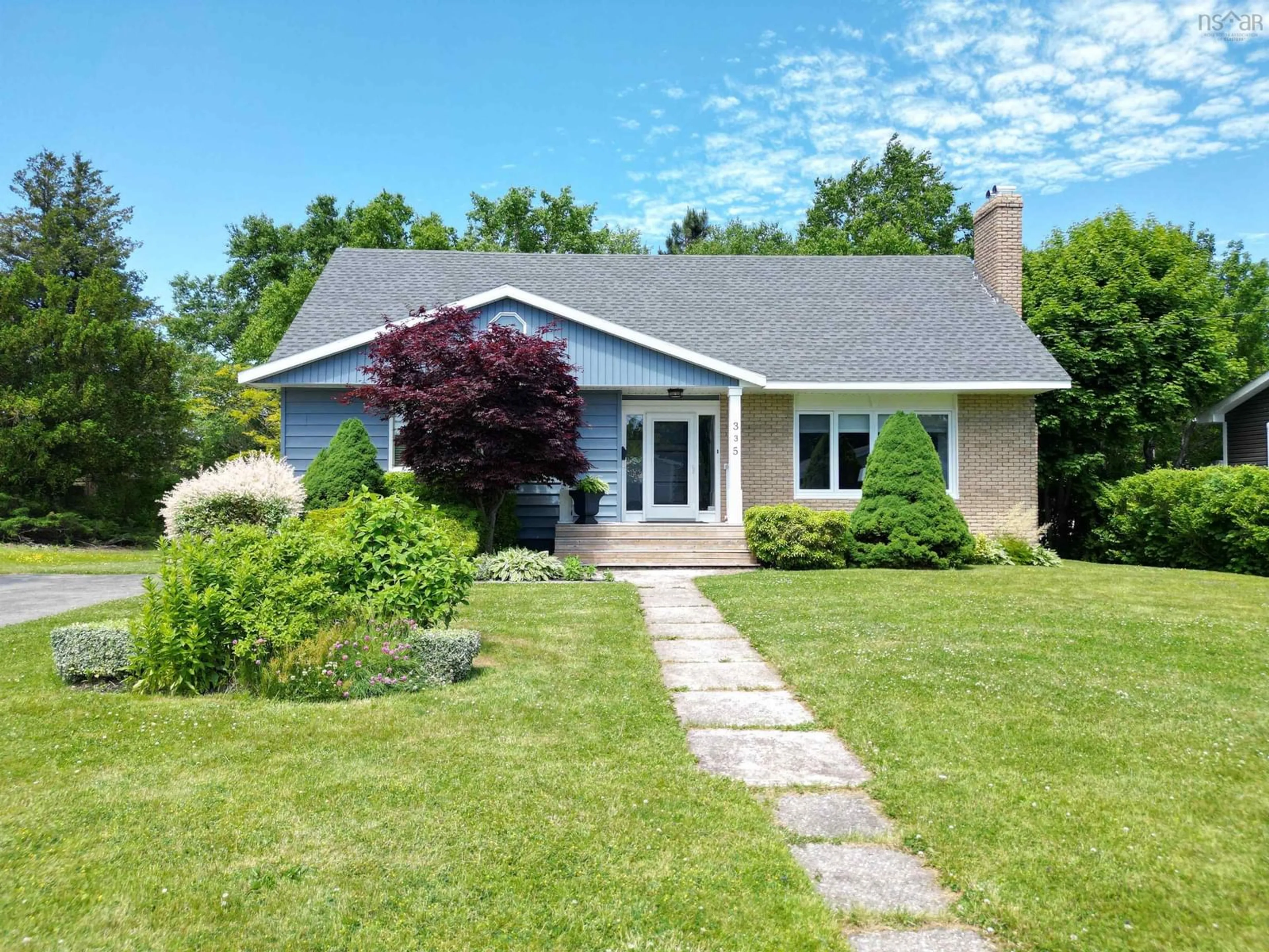 Home with vinyl exterior material, street for 335 Newlands Avenue, Sydney Nova Scotia B1S 1Z3