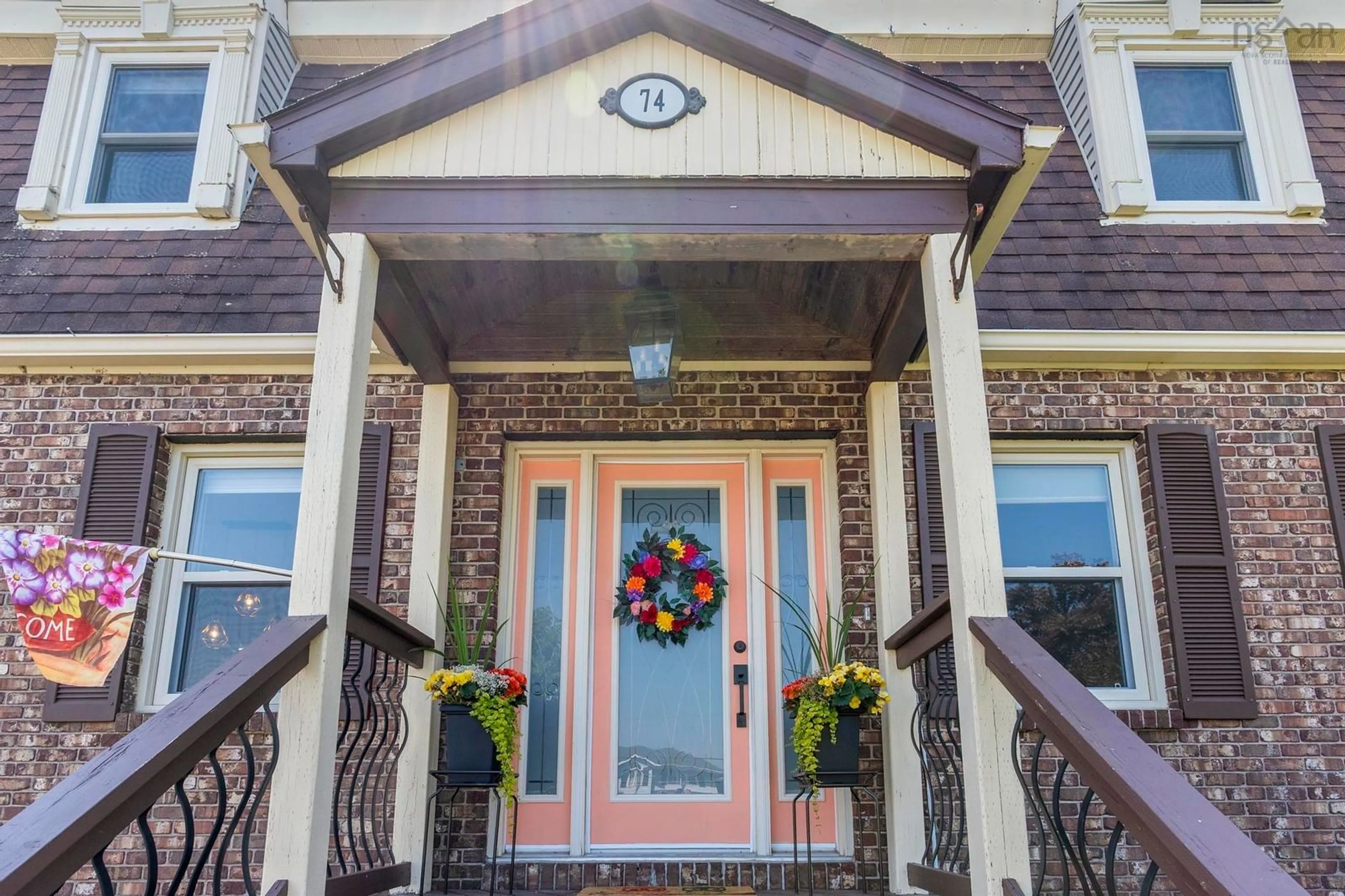 Indoor entryway for 74 Lakeshire Cres, Cole Harbour Nova Scotia B2V 2N7