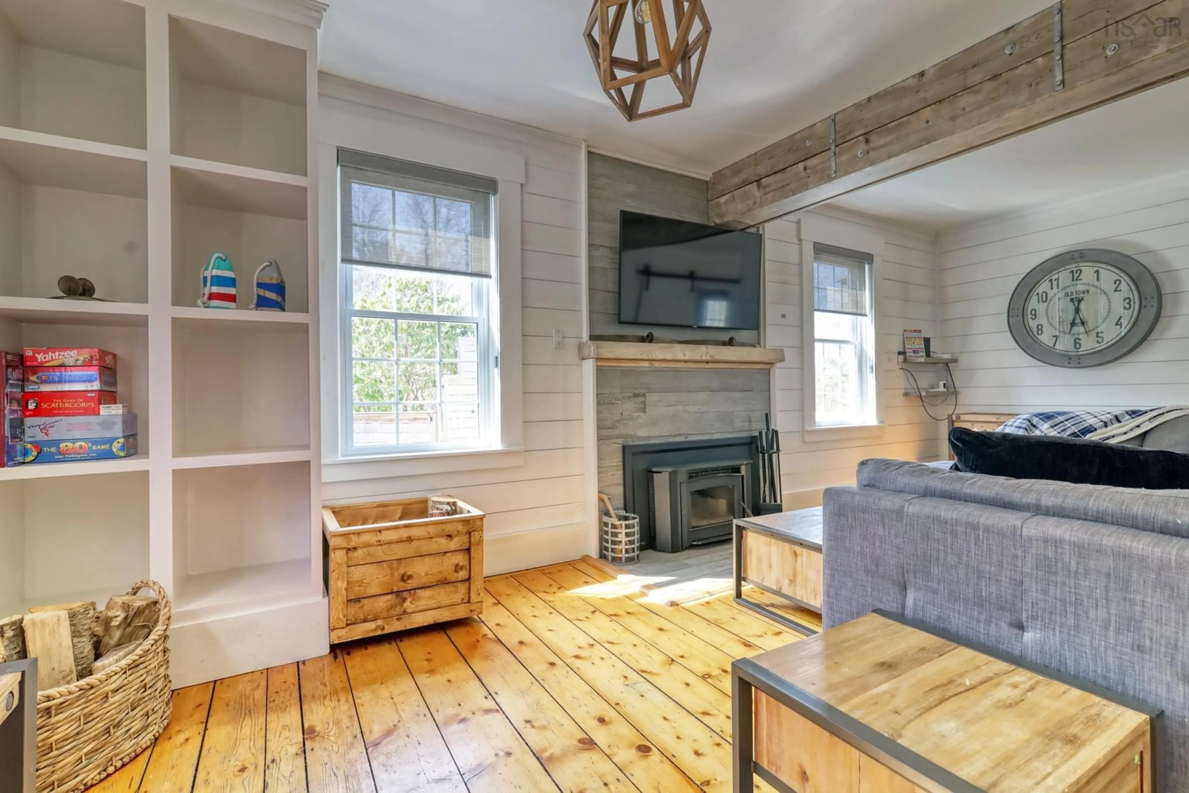Living room with furniture, unknown for 142 Woodstock Rd, Clearland Nova Scotia B0J 2E0