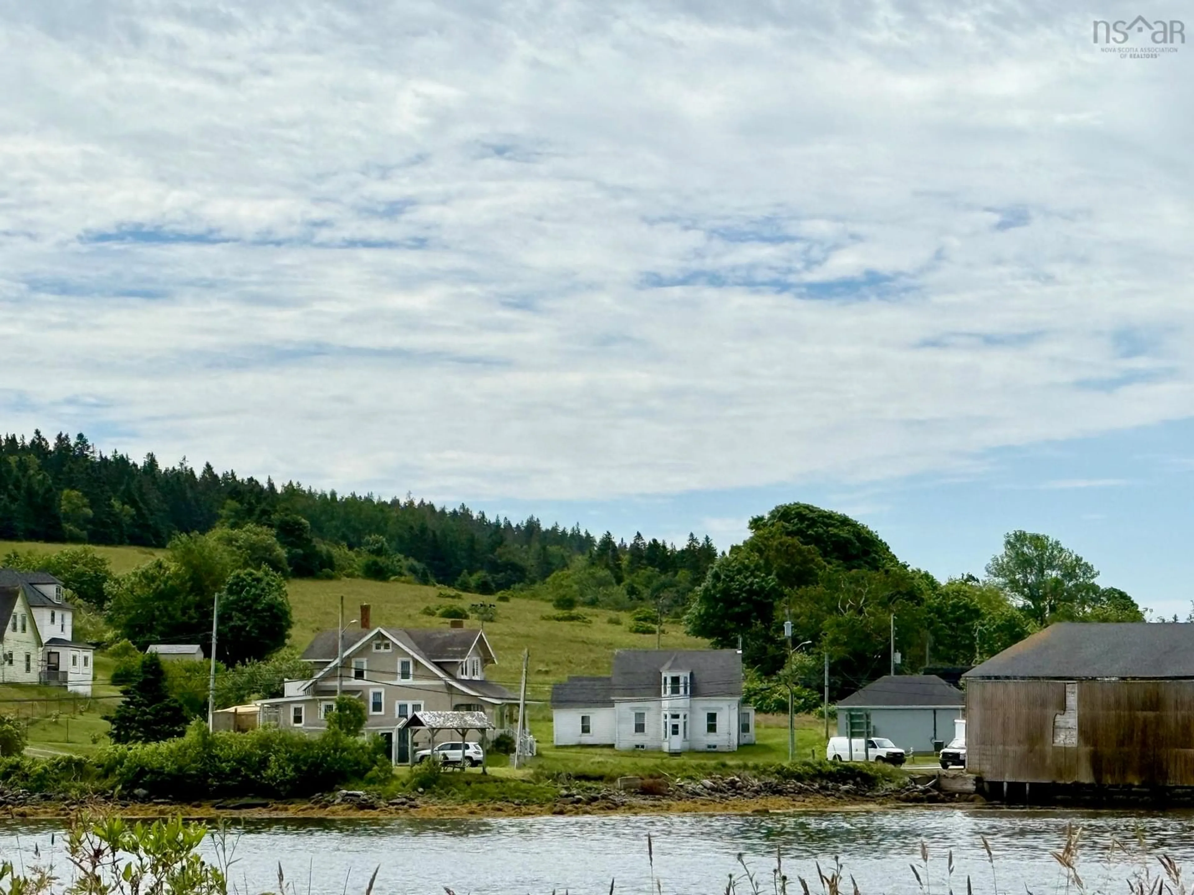 Blurry image for 19 Lower Lahave Rd, Riverport Nova Scotia B0J 2W0