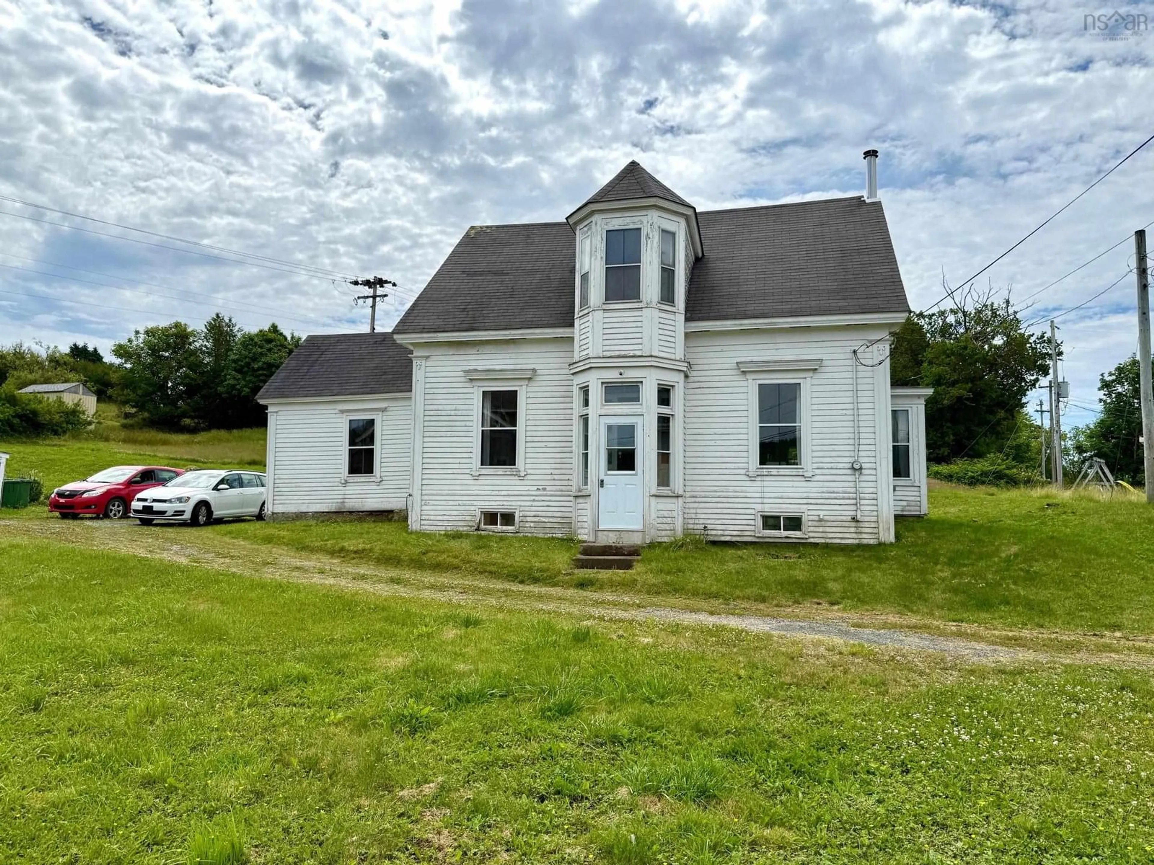 A pic from outside/outdoor area/front of a property/back of a property/a pic from drone, building for 19 Lower Lahave Rd, Riverport Nova Scotia B0J 2W0